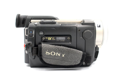 Sony DCR-TRV900E MiniDV Digital Video Camcorder