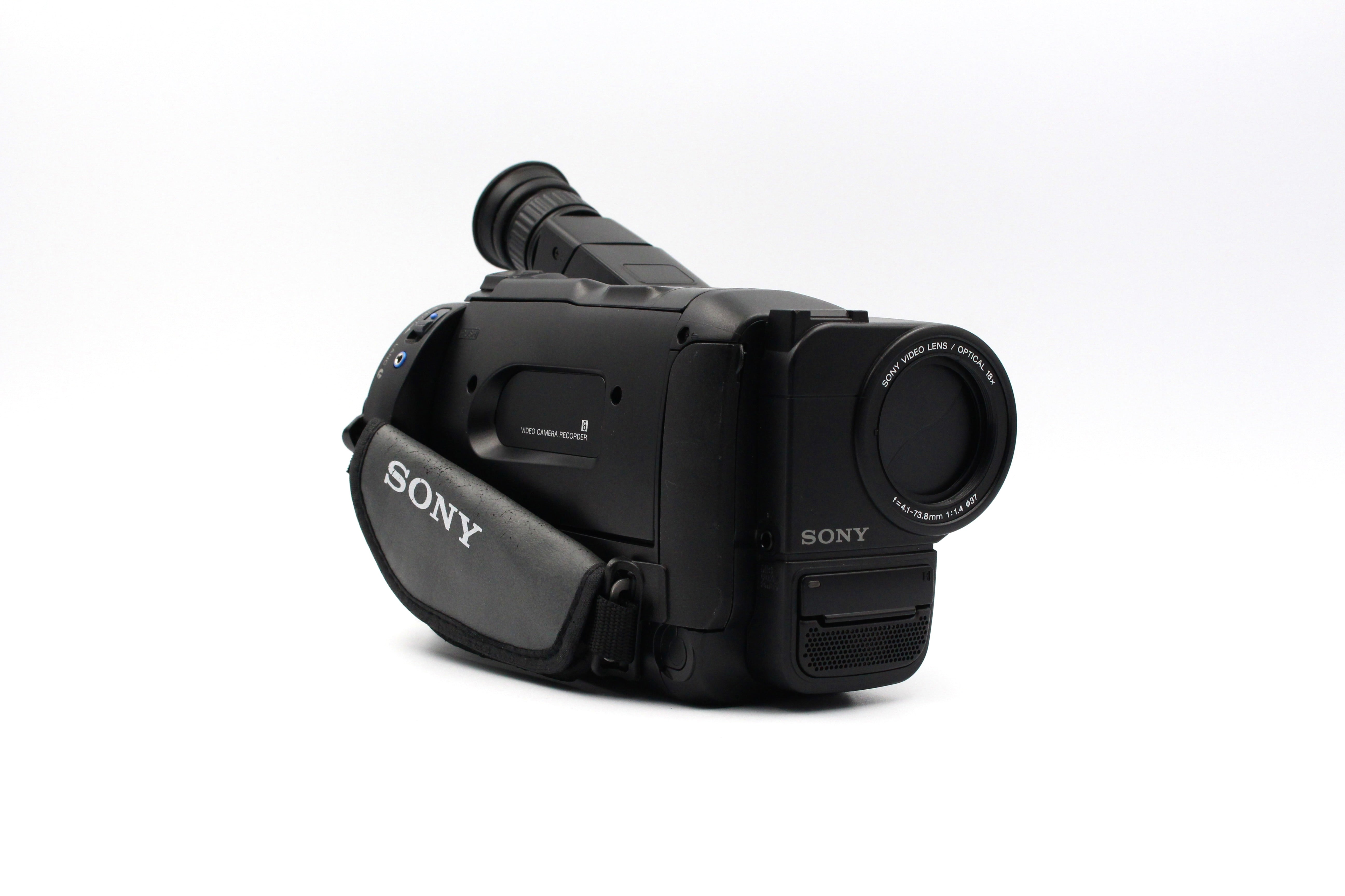 Sony CCD-TR425E Video8 XR Analog Tape Video Camcorder Camera