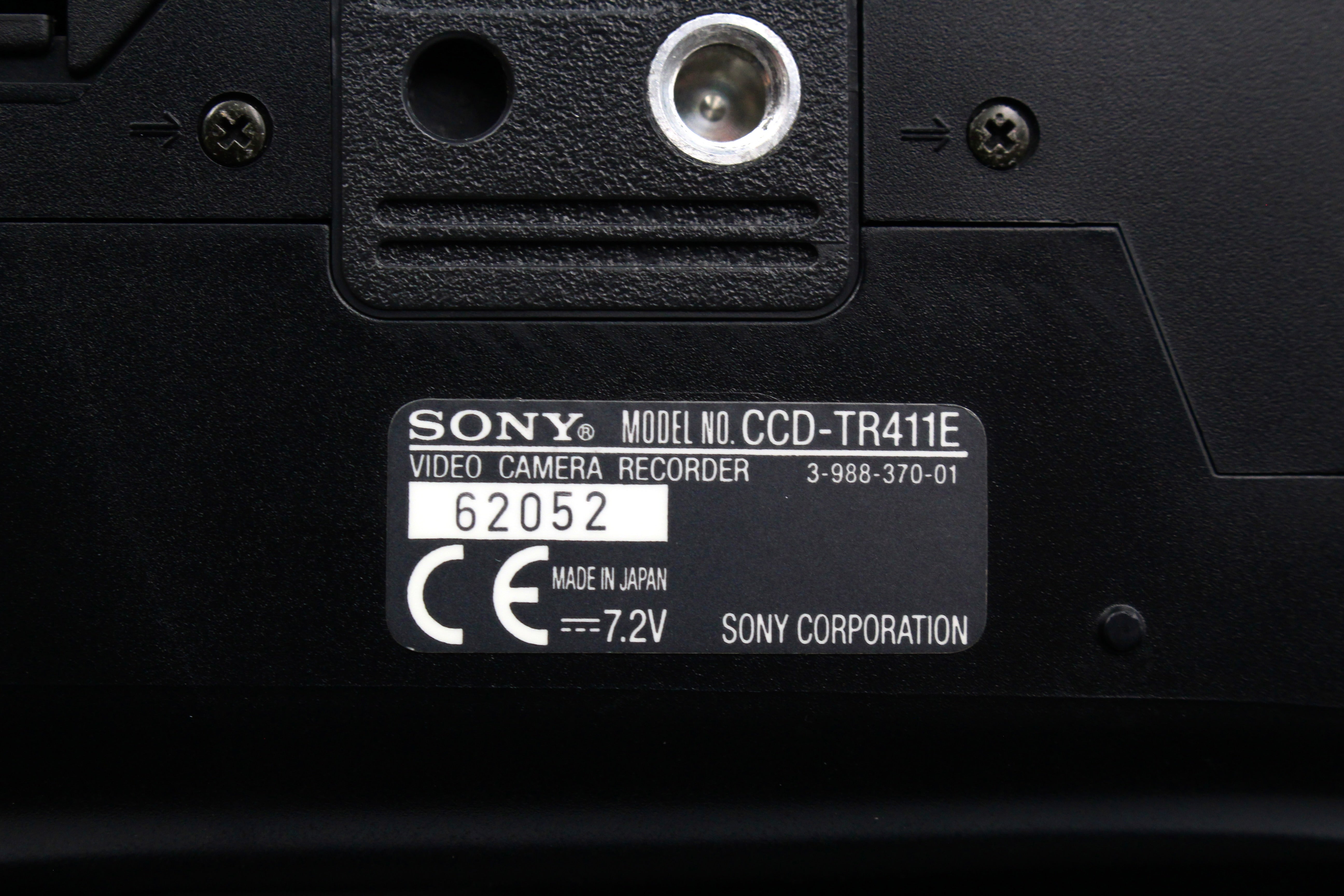 Sony CCD-TR411E Hi8 Video8 Analog Tape Video Camcorder Camera Handycam - Tested Bundle Excellent
