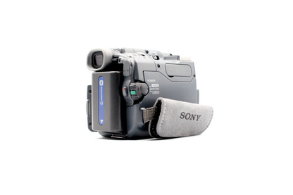 Sony DCR-TRV14E MiniDV Video Camcorder (For Parts)