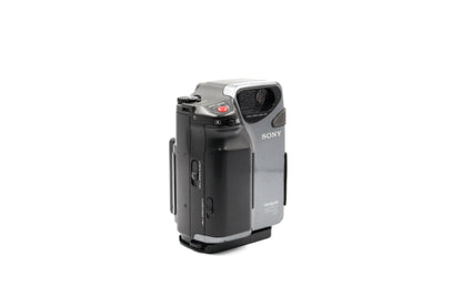 Sony CCD-SC5E Video8 Analog Video Camcorder Camera