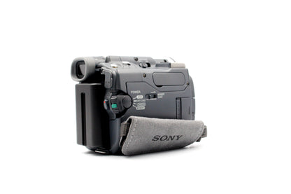 Sony DCR-TRV33E MiniDV Video Camcorder