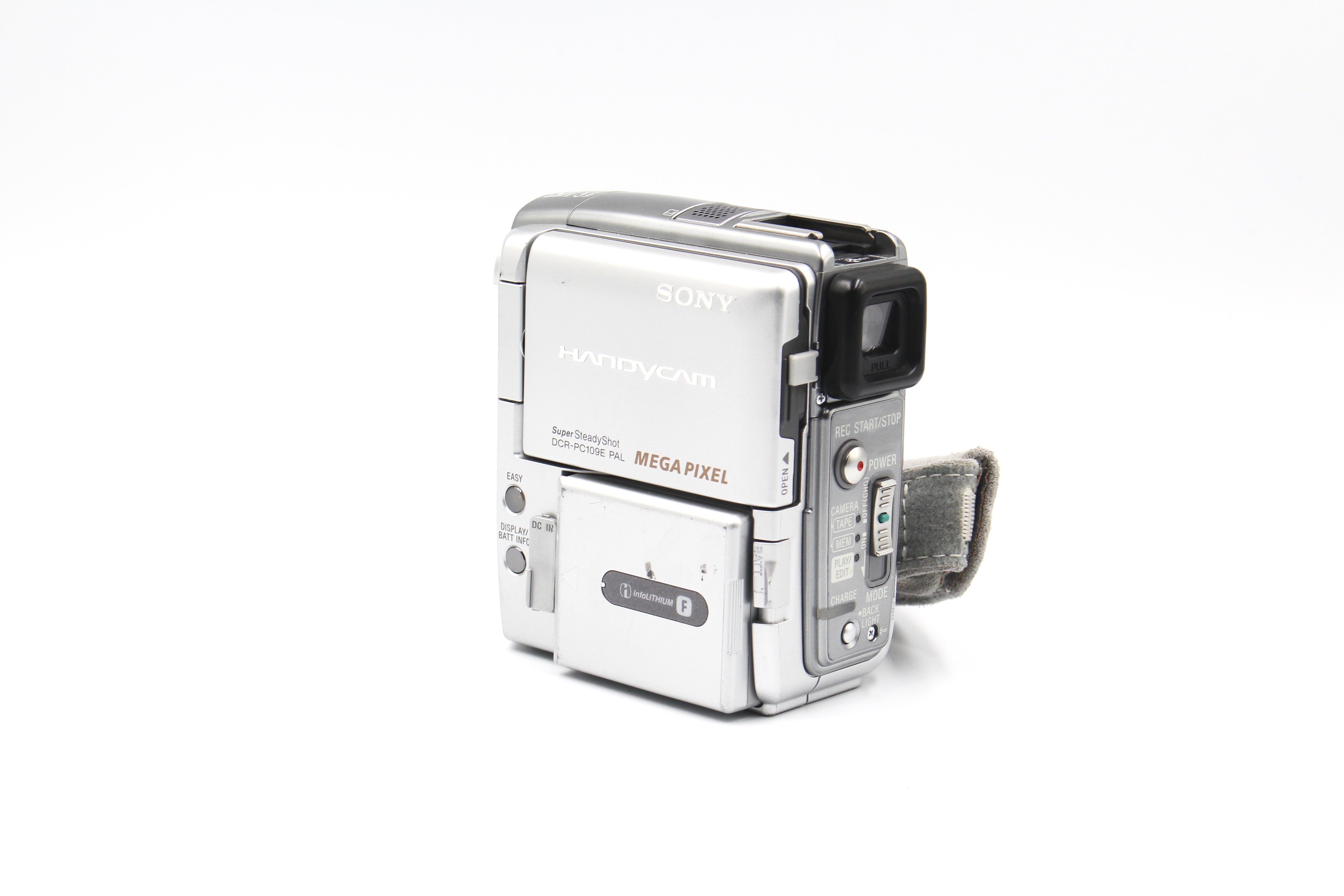 Sony DCR-PC109E MiniDV Handycam Digital Video Camcorder Camera - Tested Bundle Excellent