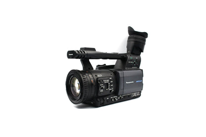 Panasonic AG-HMC151E Digital Video Camcorder