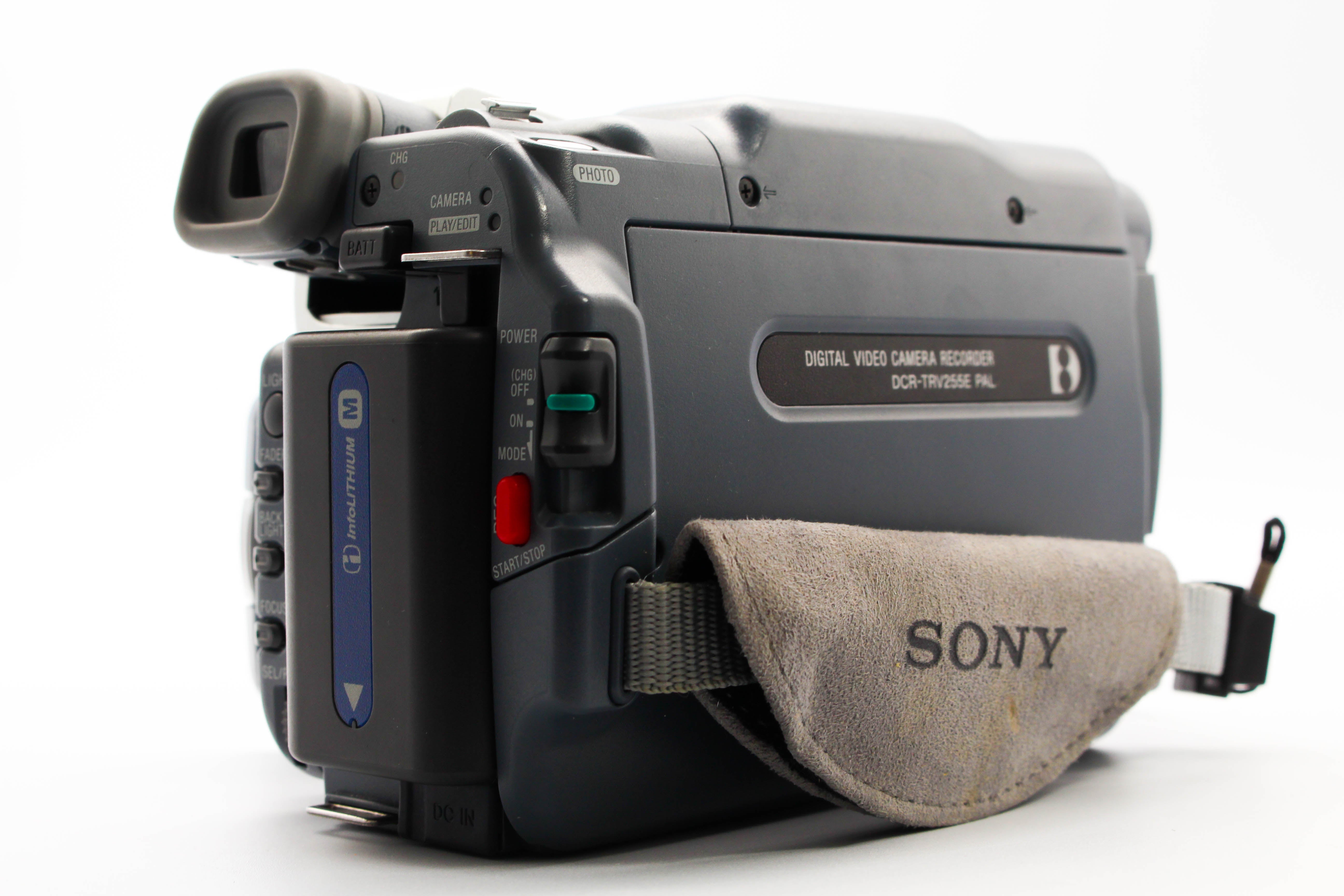 Sony DCR-TRV255E Digital8 8mm Digital Video Handycam Camcorder Camera - Tested Bundle Excellent