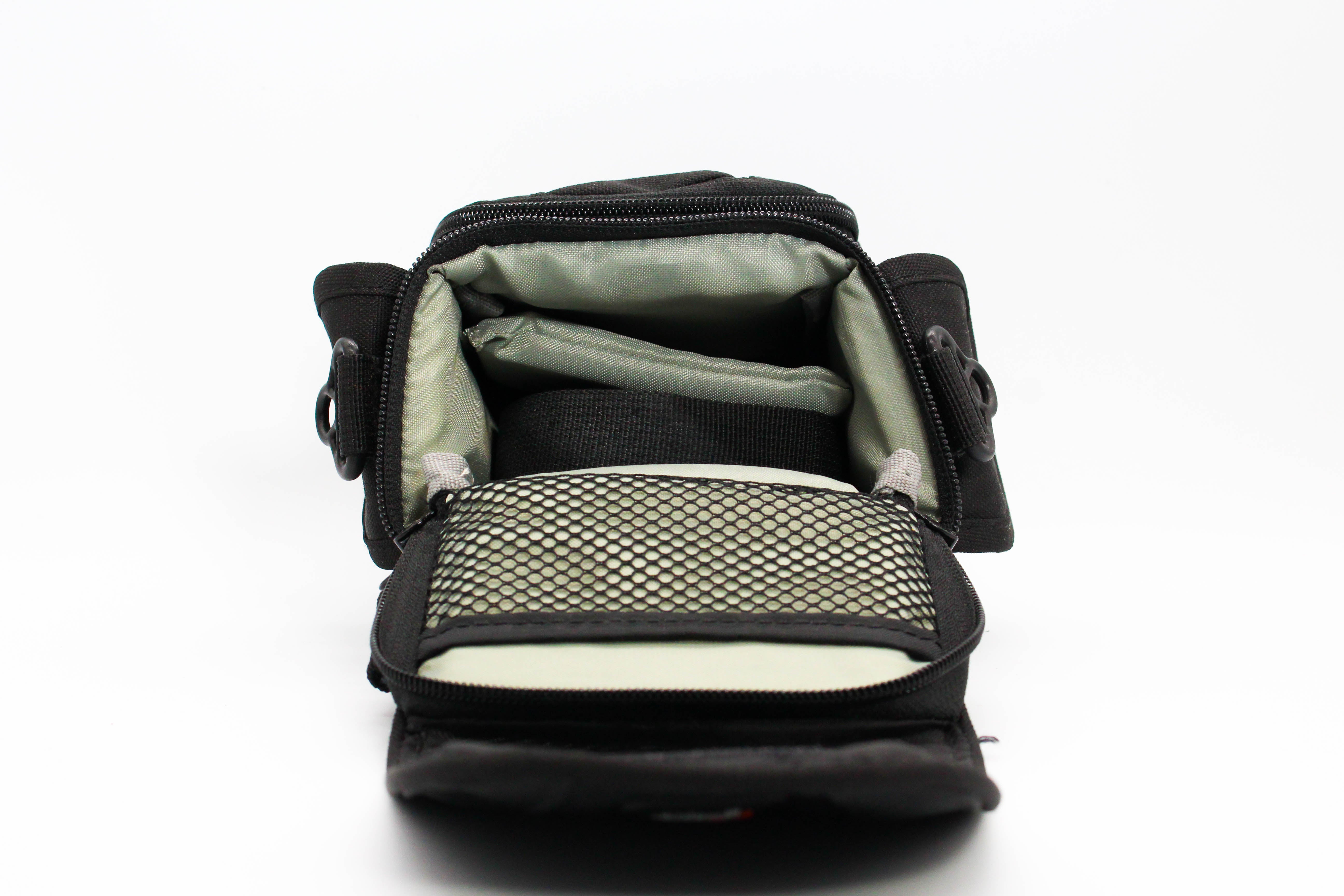 Lowepro Edit 100 Small Camera Carry Pouch Bag For Digicam Compact Cameras Black - Excellent