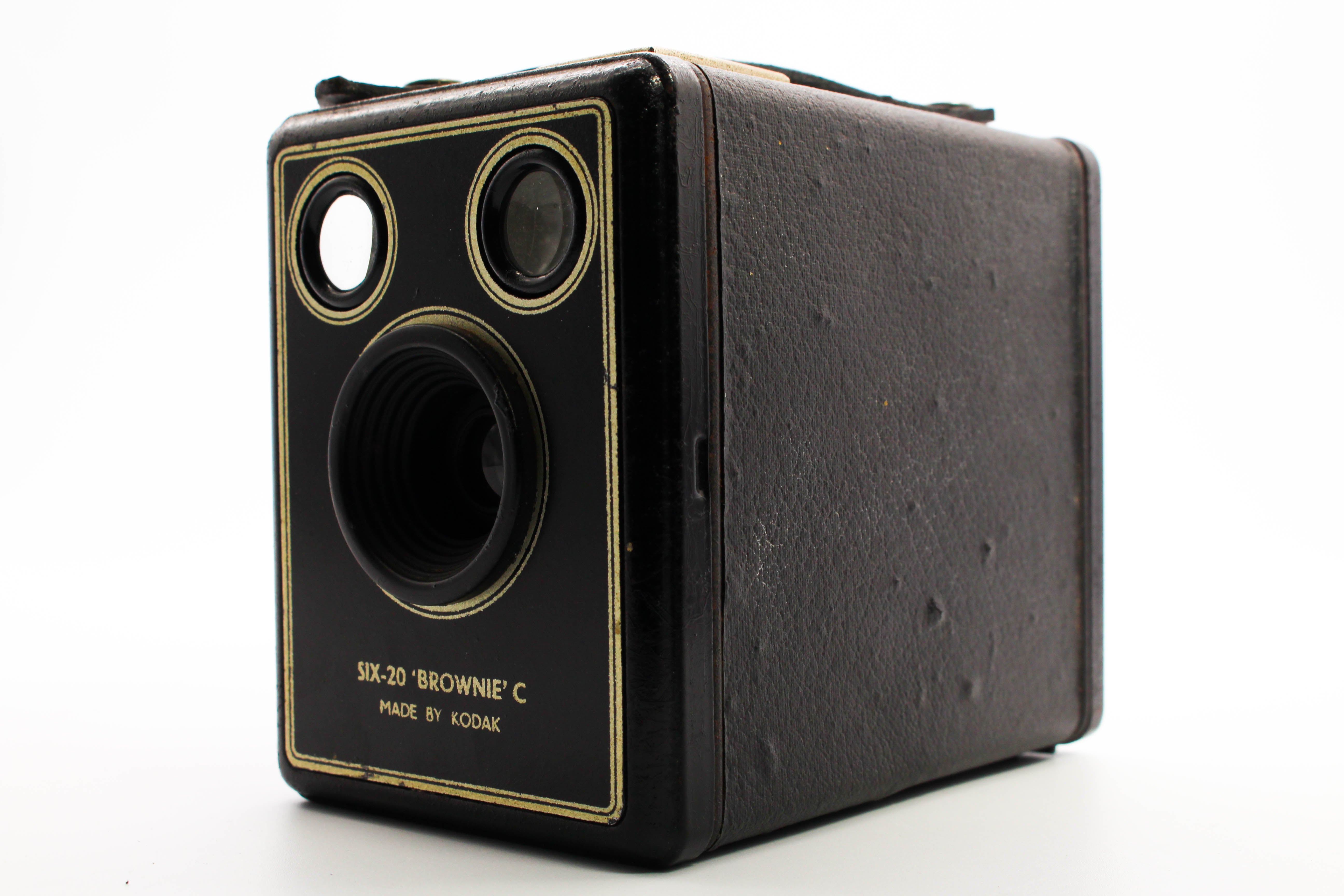 Kodak Six-20 'Brownie' C 620 Film Vintage Mechanical Film Camera - Tested Bundle