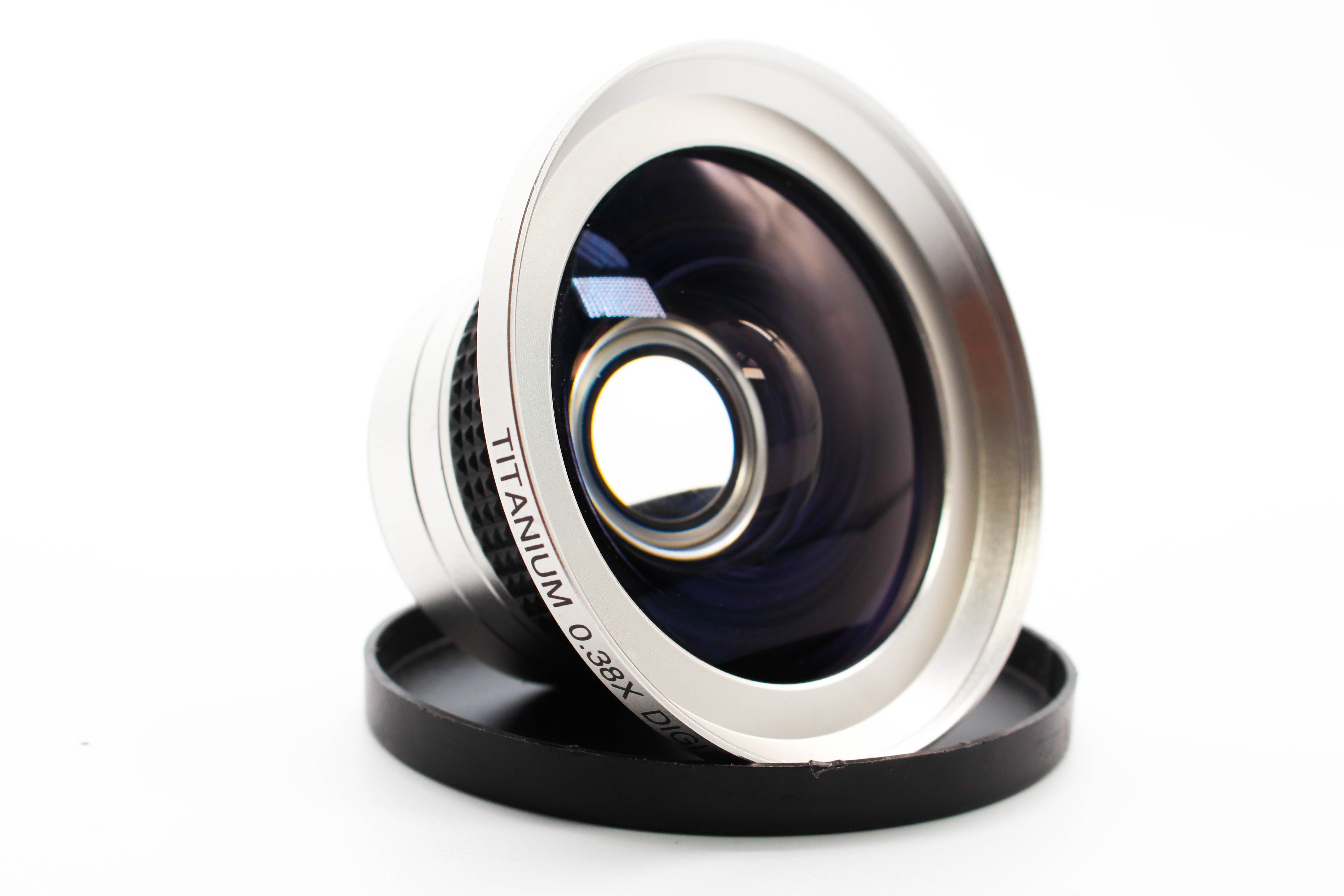 Titanium Digital Optics  0.38x 46mm Screw Mount Ultra Wide Lens For Camcorders - Tested