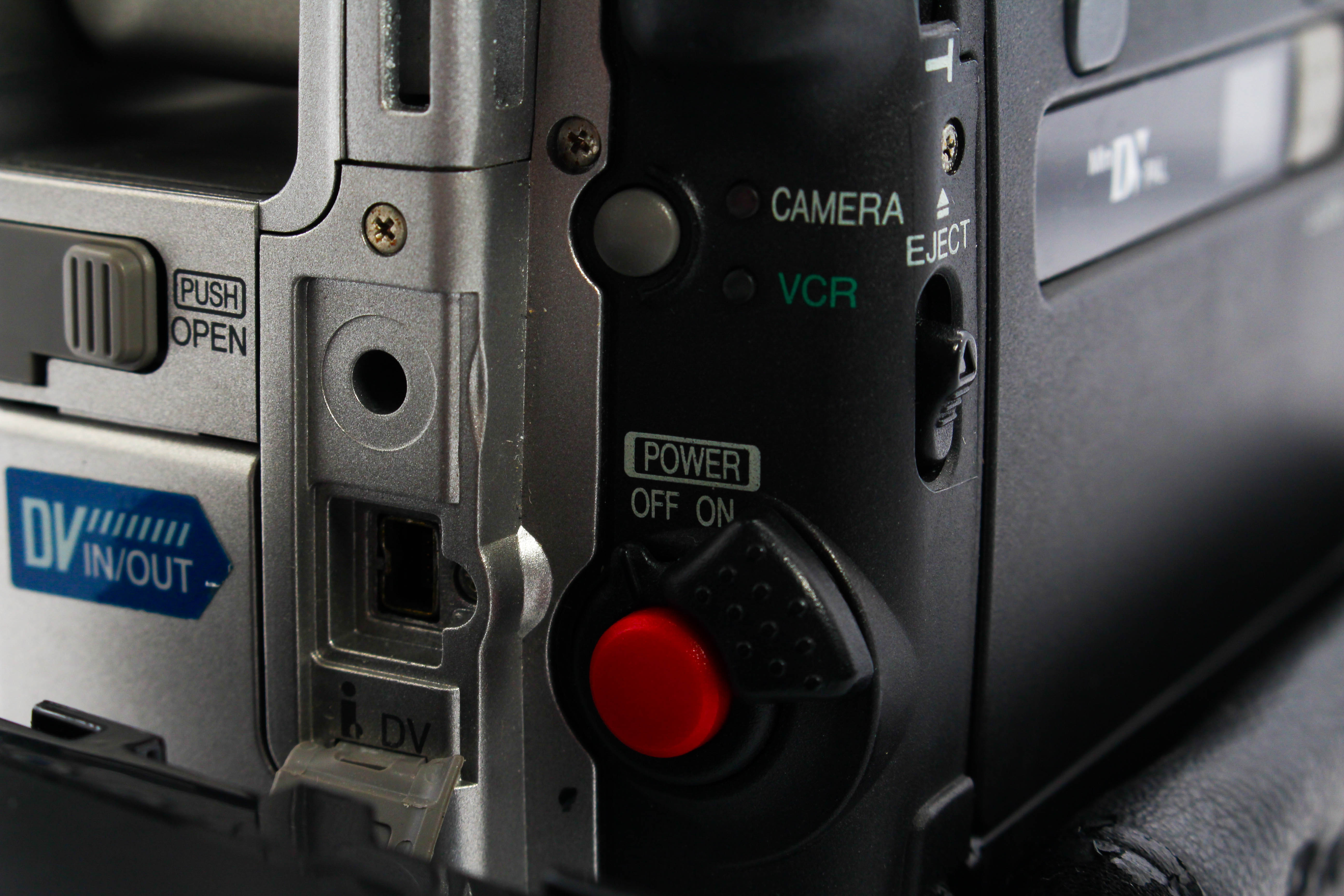 Panasonic NV-DX110B MiniDV Digital Video Handycam Camcorder Camera - Tested Bundle Excellent