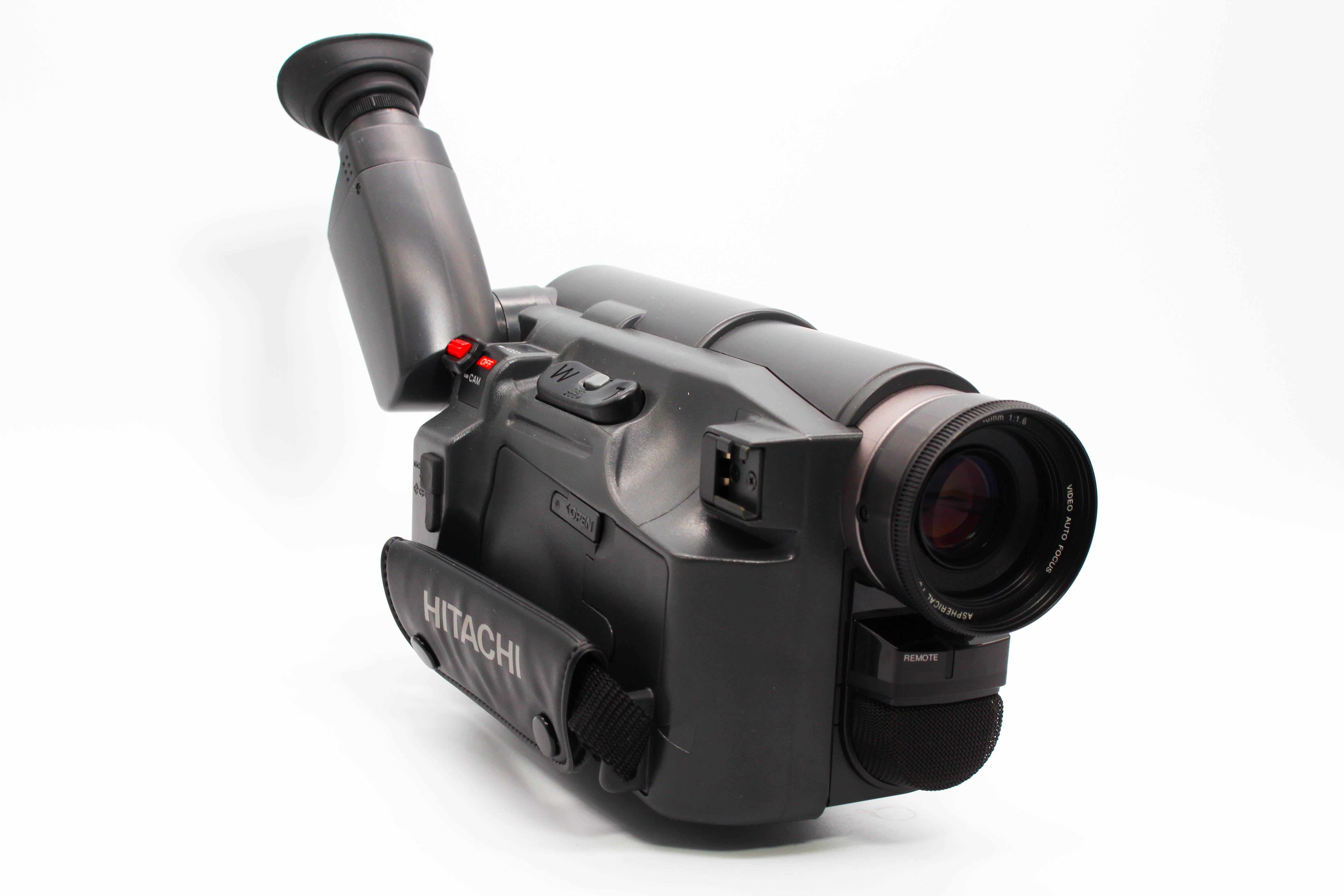 Hitachi VM-E120E 8mm Analog Video Handycam Camcorder Camera - Tested Bundle Excellent
