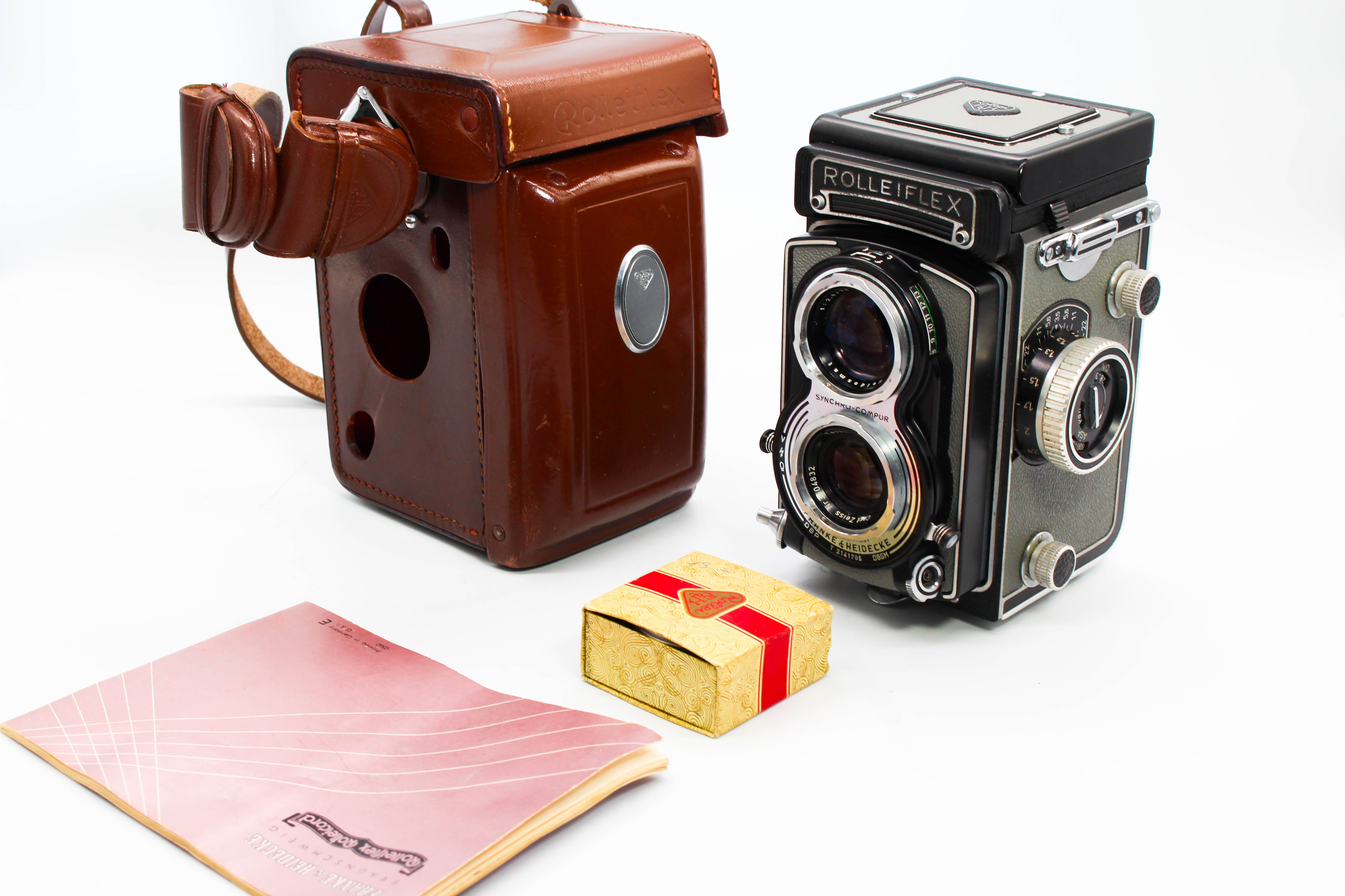Rolleiflex K8 T Model 1 TLR Vintage Medium Format Film Camera With 75mm f/3.5 Tessar Carl Zeiss Lens and Leather Case - Tested Bundle