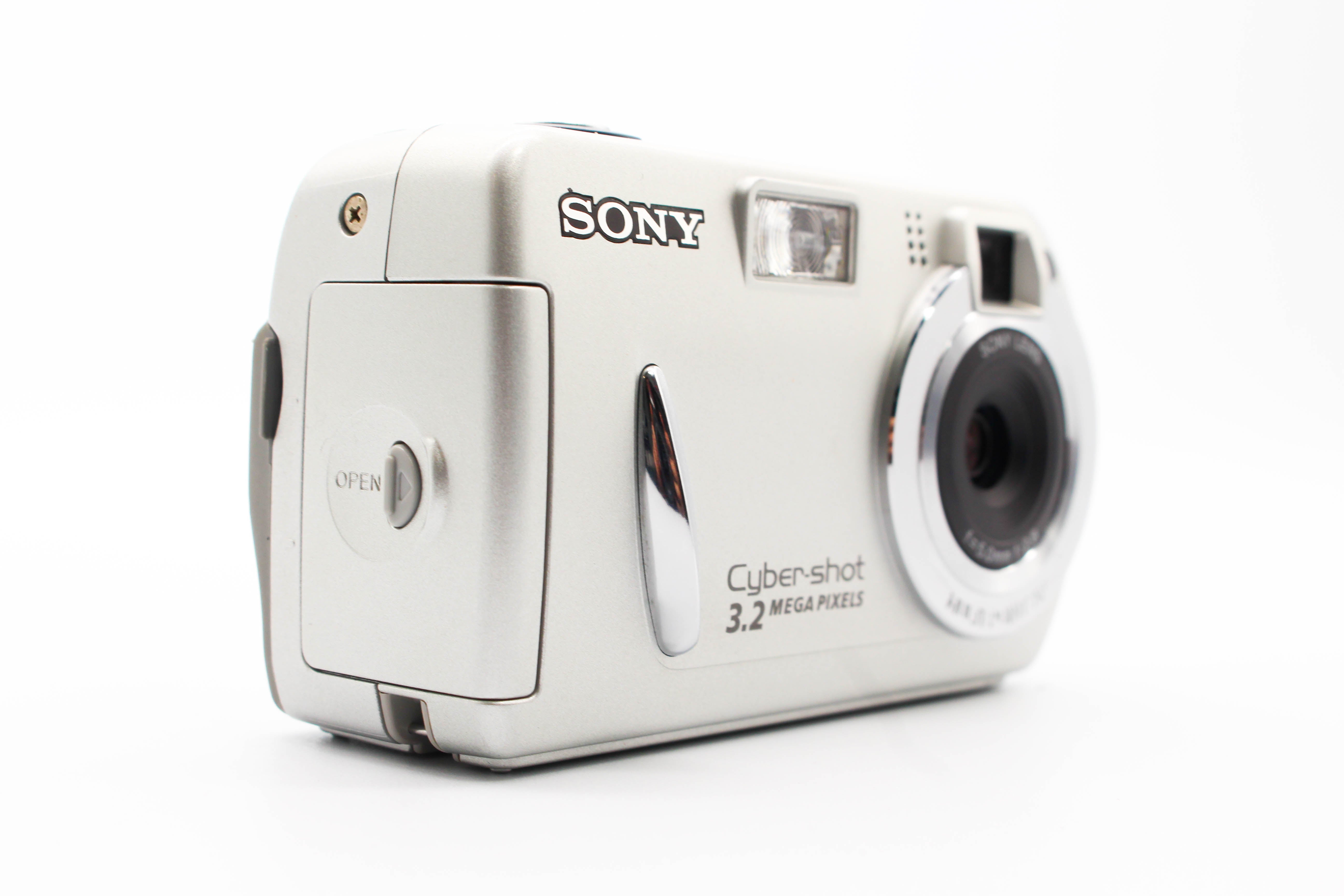 Sony Cybershot DSC-P32 Memory Stick Compact Photo Video Digital Camera Digicam - Tested Bundle Excellent