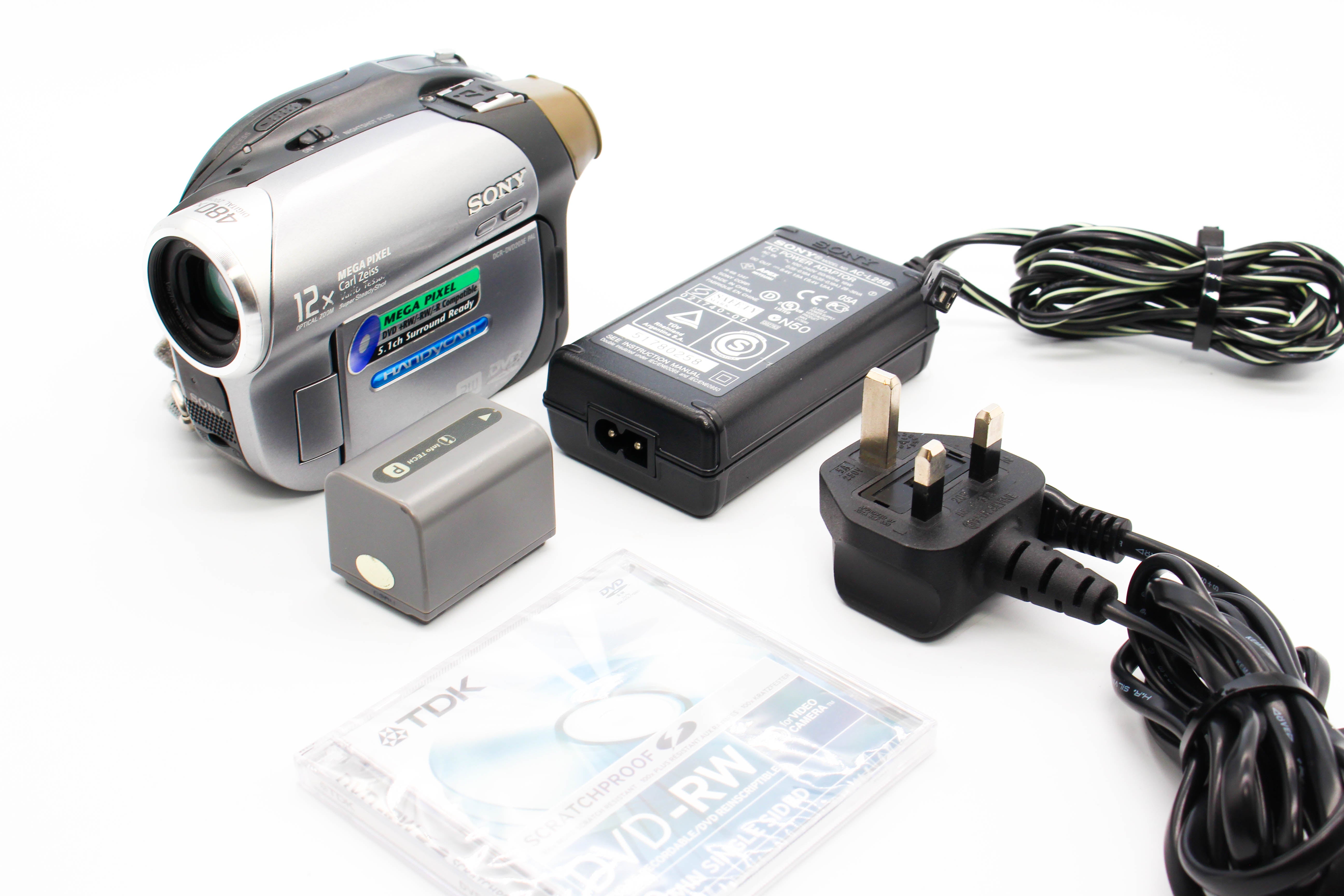 Sony DCR-DVD203E MiniDVD DVD Handycam Digital Video Camcorder - Tested Bundle Excellent