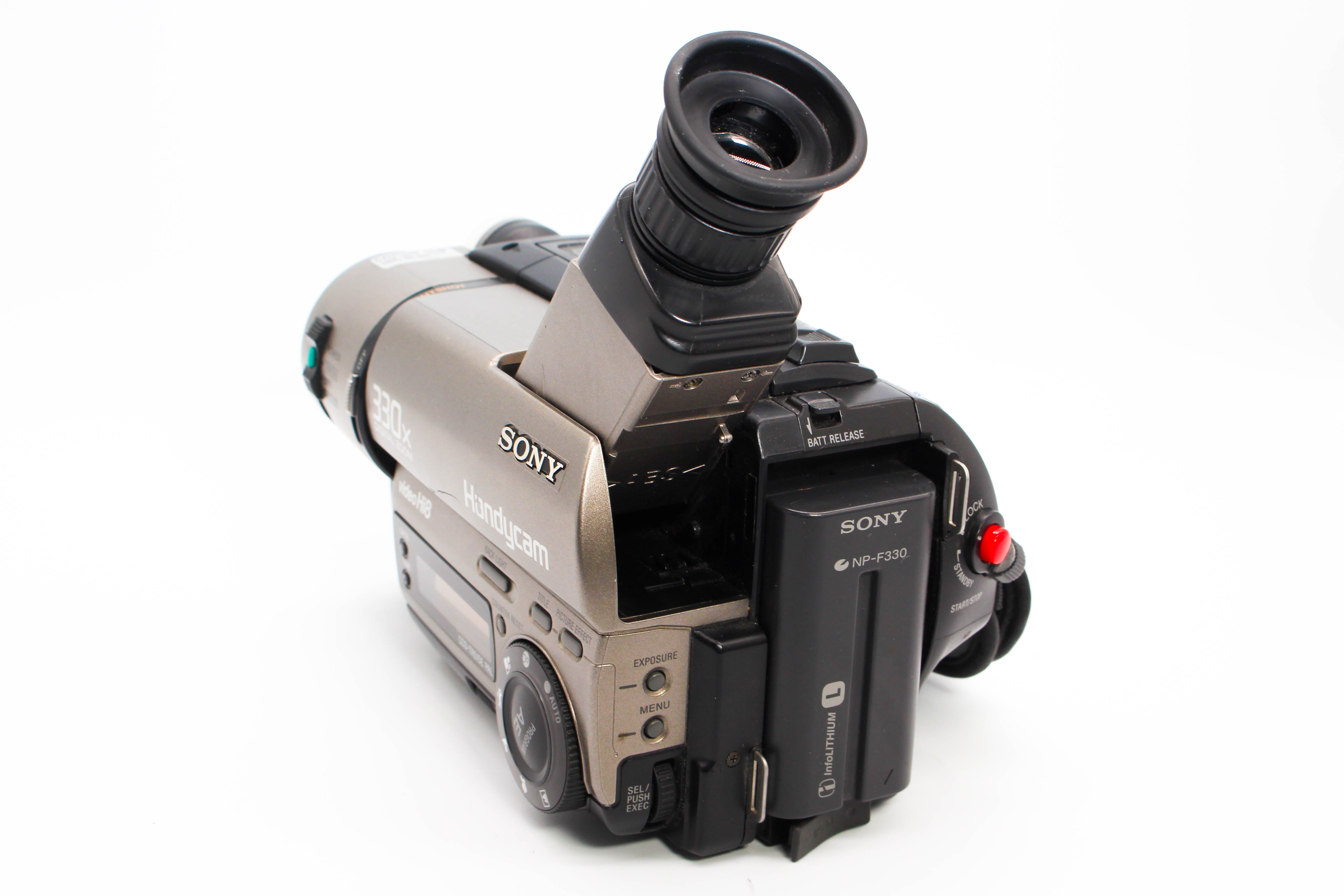 Sony CCD-TR515E Hi8 Video8 8mm Analog Video Handycam Camcorder Camera (Read) - Tested Bundle
