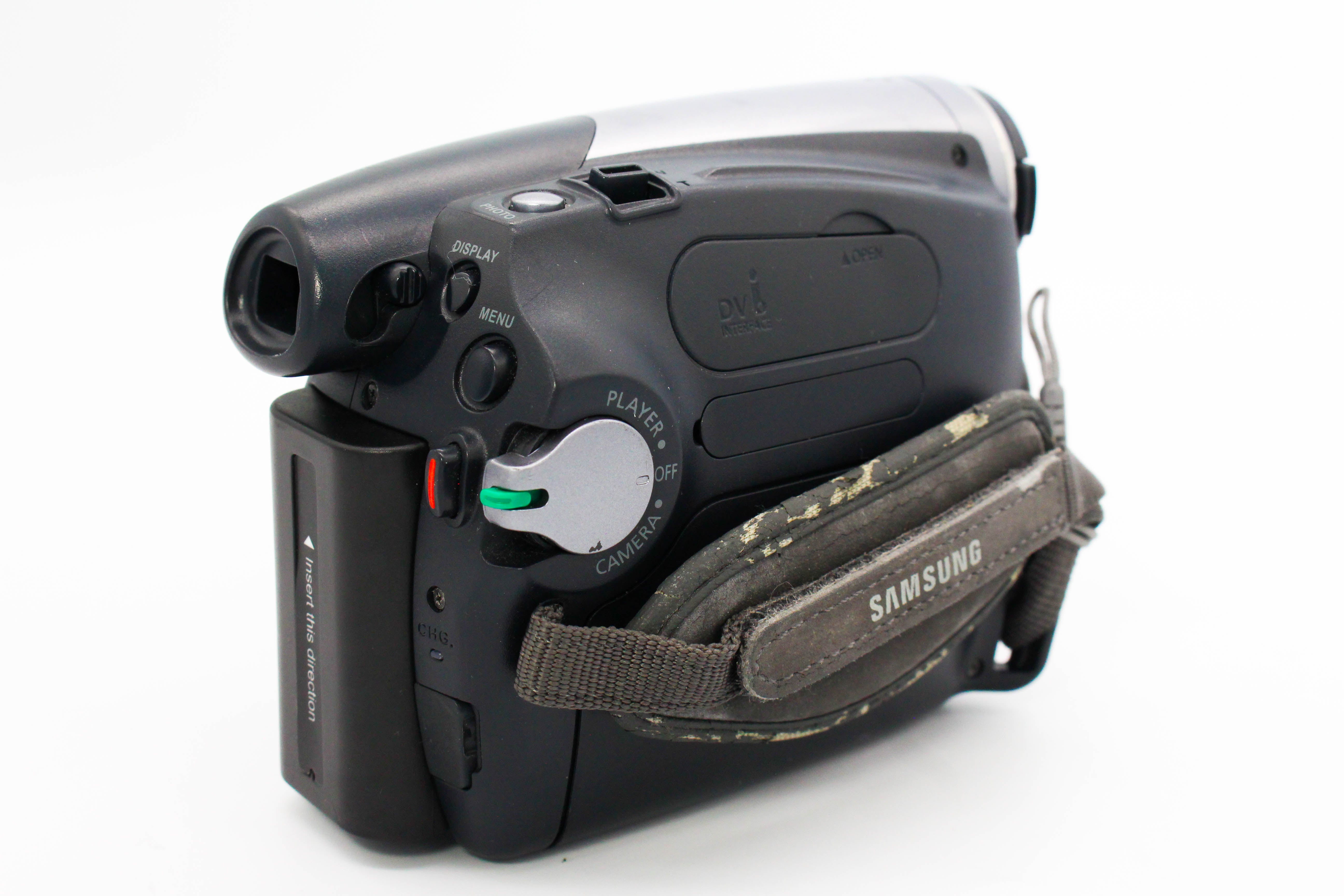 Samsung VP-D371W MiniDV DIgital Video Handycam Camcorder Camera (Read) - Tested Bundle
