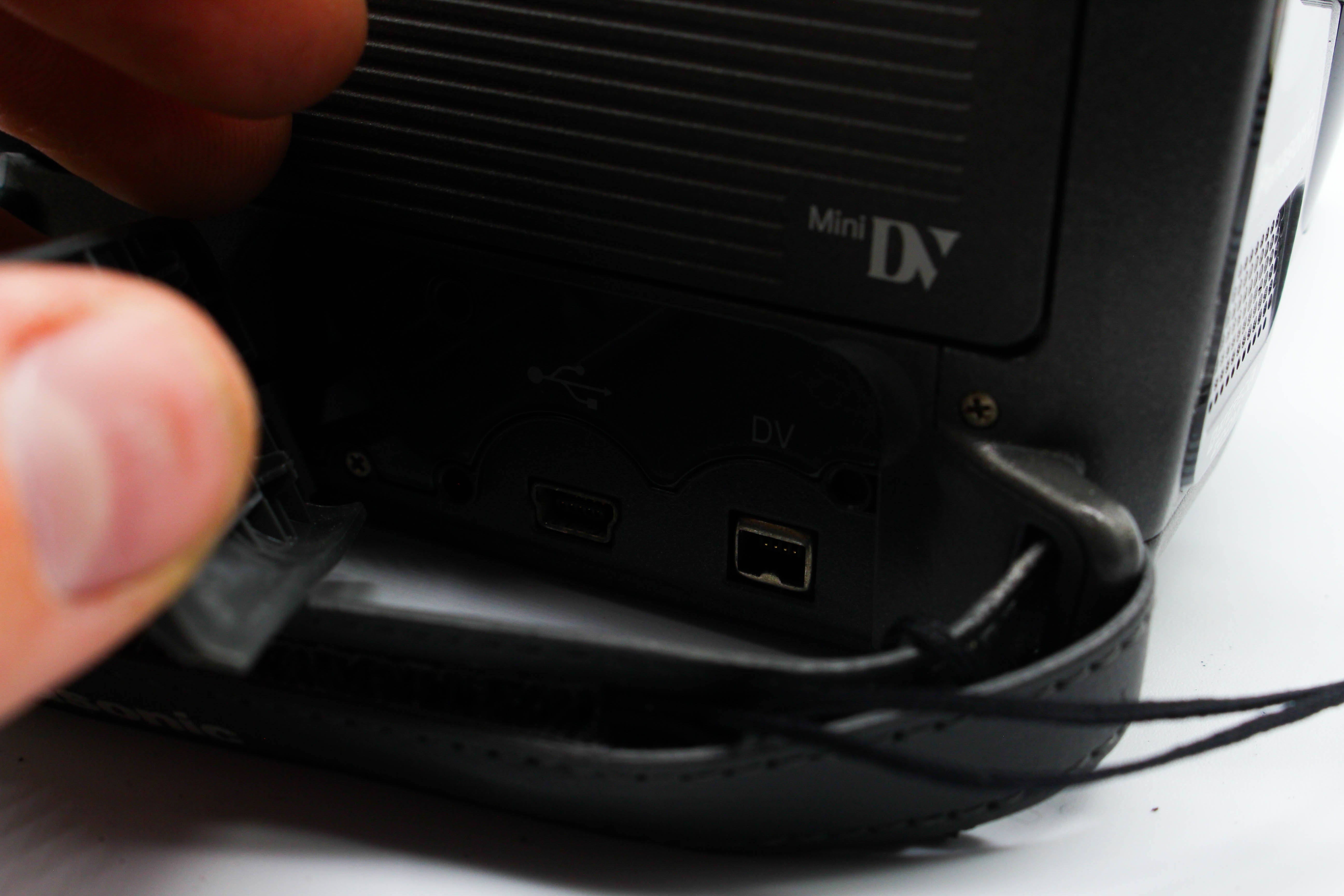 Panasonic NV-GS21EG MiniDV DIgital Video Handycam Camcorder Camera (Read) - Tested Bundle