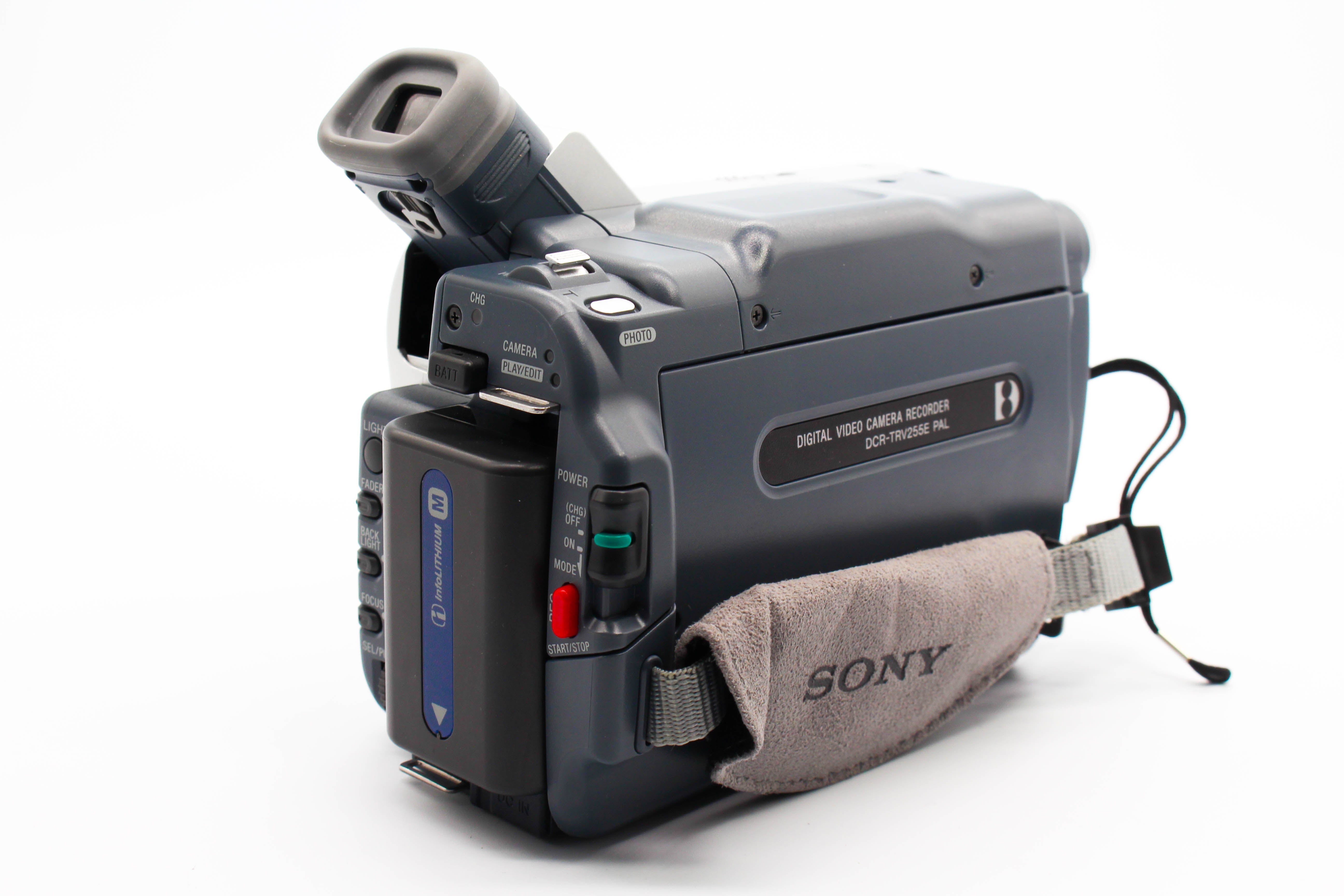 Sony DCR-TRV255E Digital8 8mm Handycam Camcorder Digital Video Camera - Tested Bundle Excellent