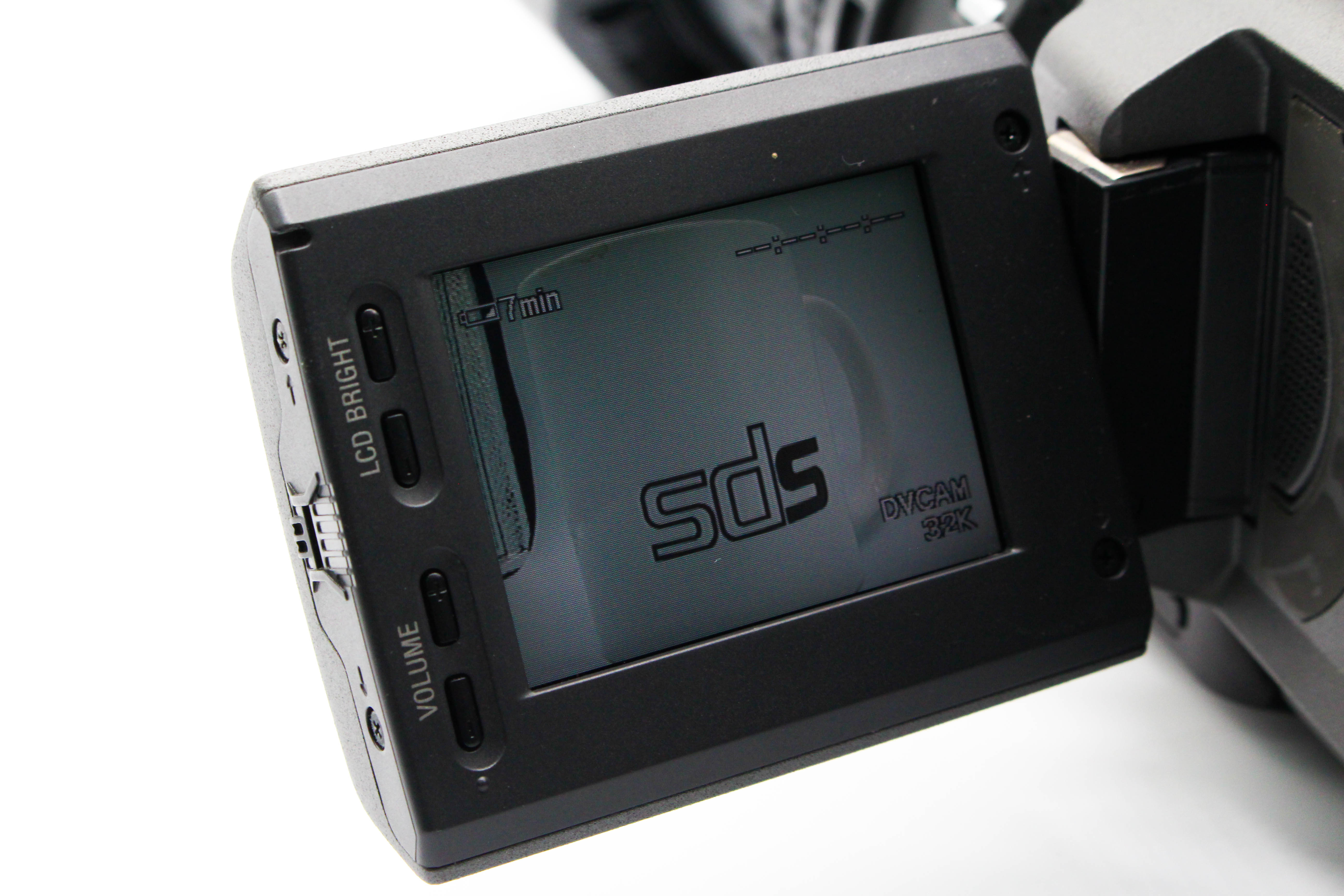 SONY DSR-PD170P MiniDV Handycam Digital Video Camera Camcorder - Tested Bundle Good