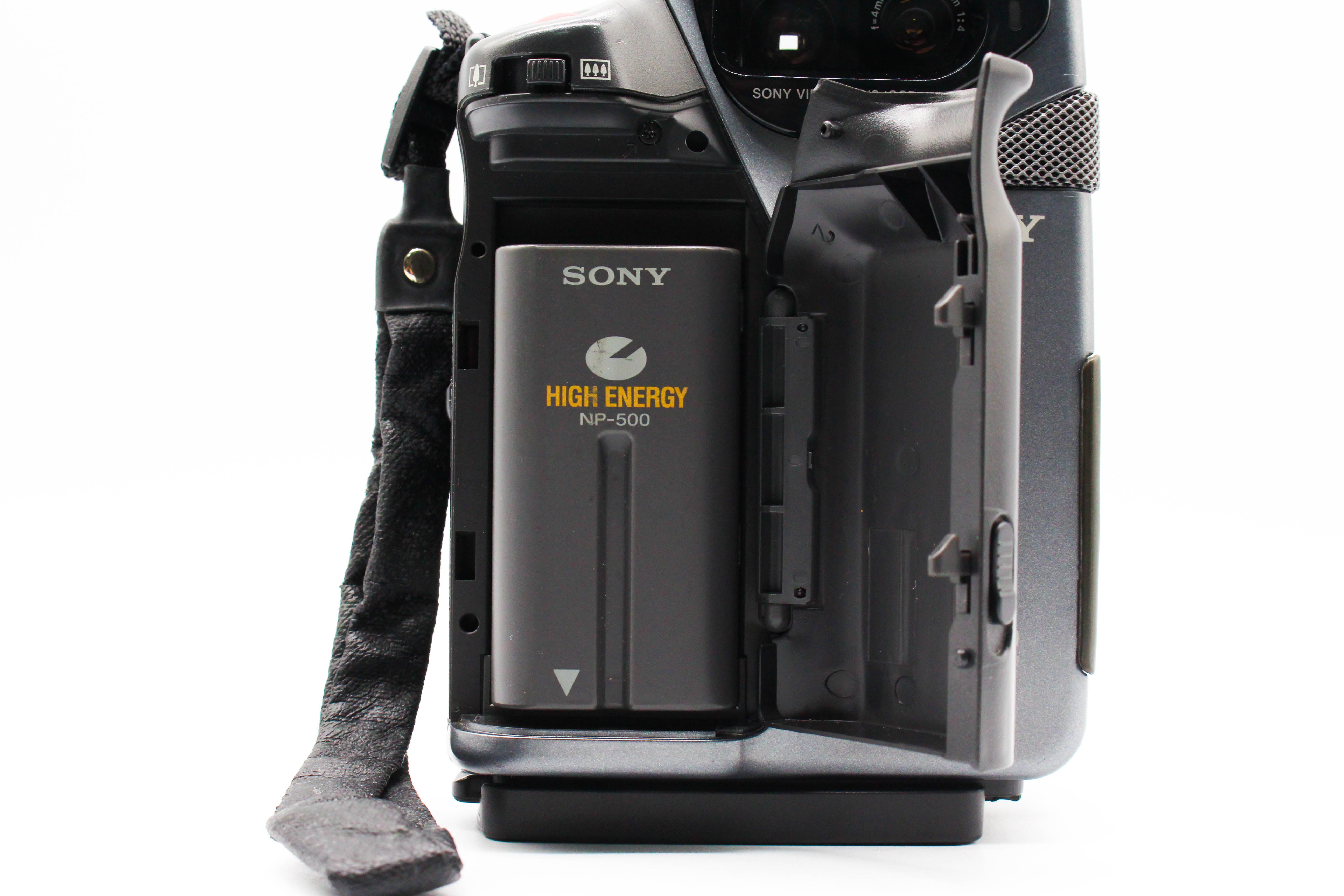 Sony CCD-SC5 NTSC Hi8 Analog Camcorder Handycam Video Camera - Tested Bundle Good