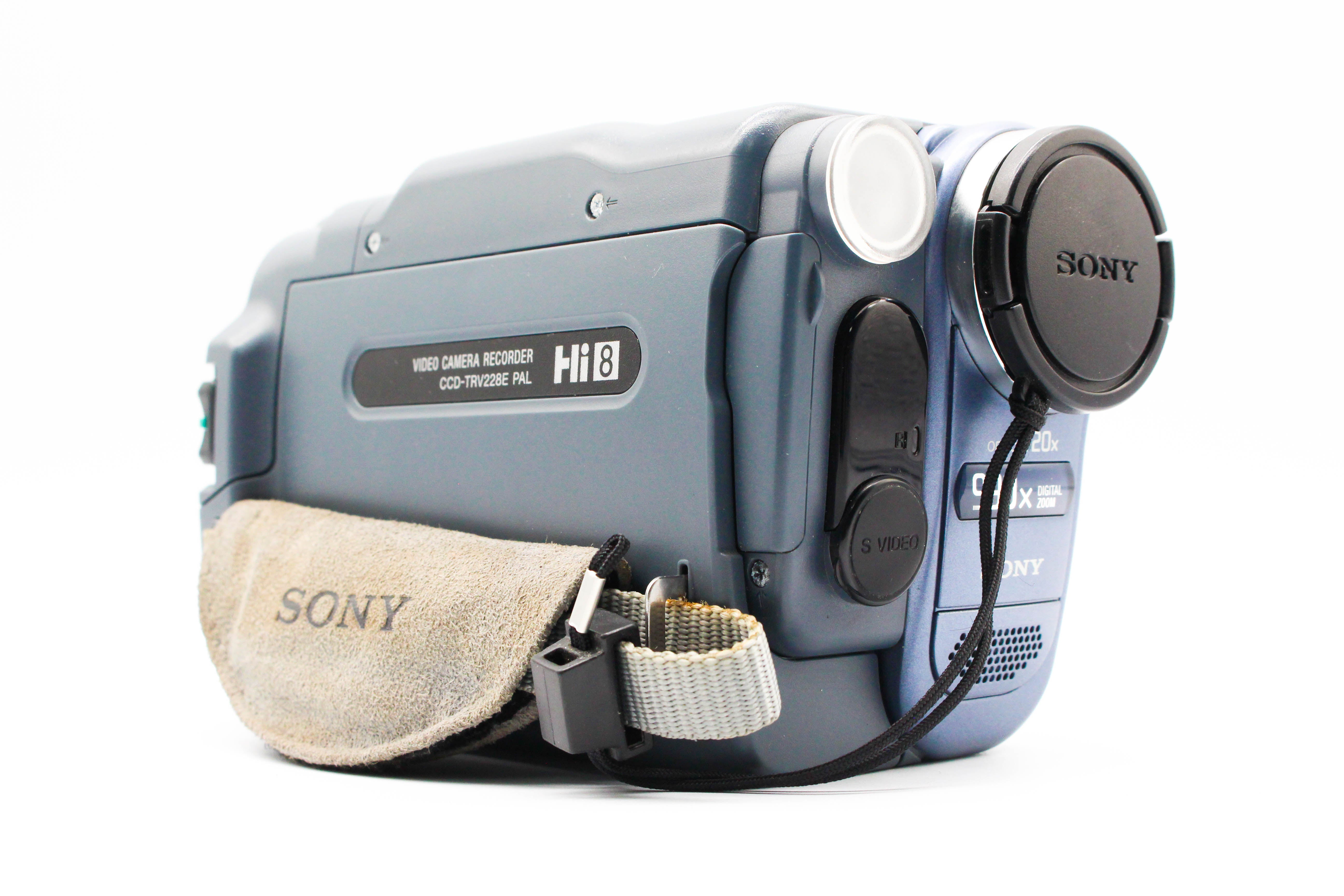 Sony CCD-TRV228E Hi8 Analog Camcorder Handycam Video Camera - Tested Bundle