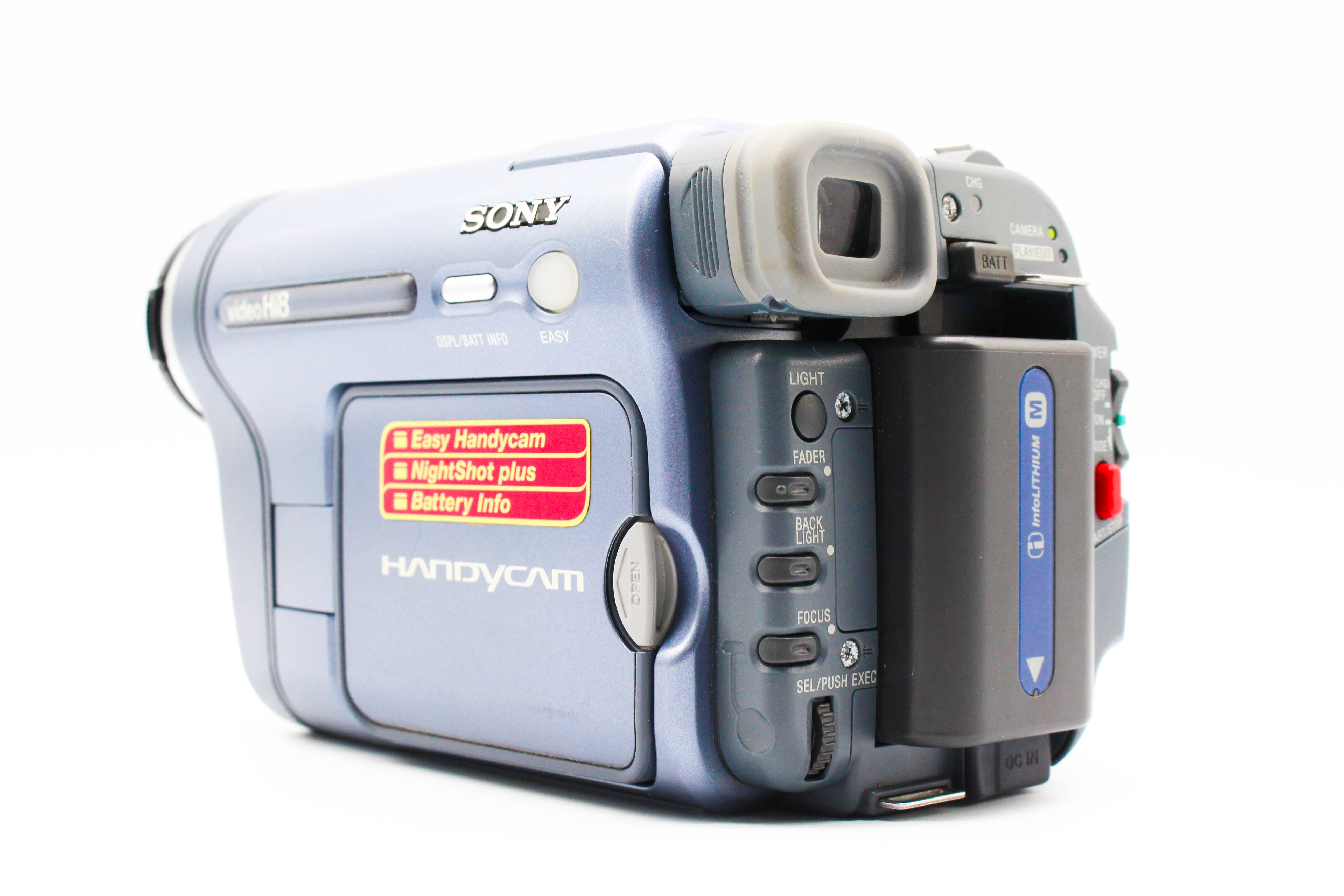 Sony CCD-TRV228E Hi8 Analog Camcorder Handycam Video Camera - Tested Bundle