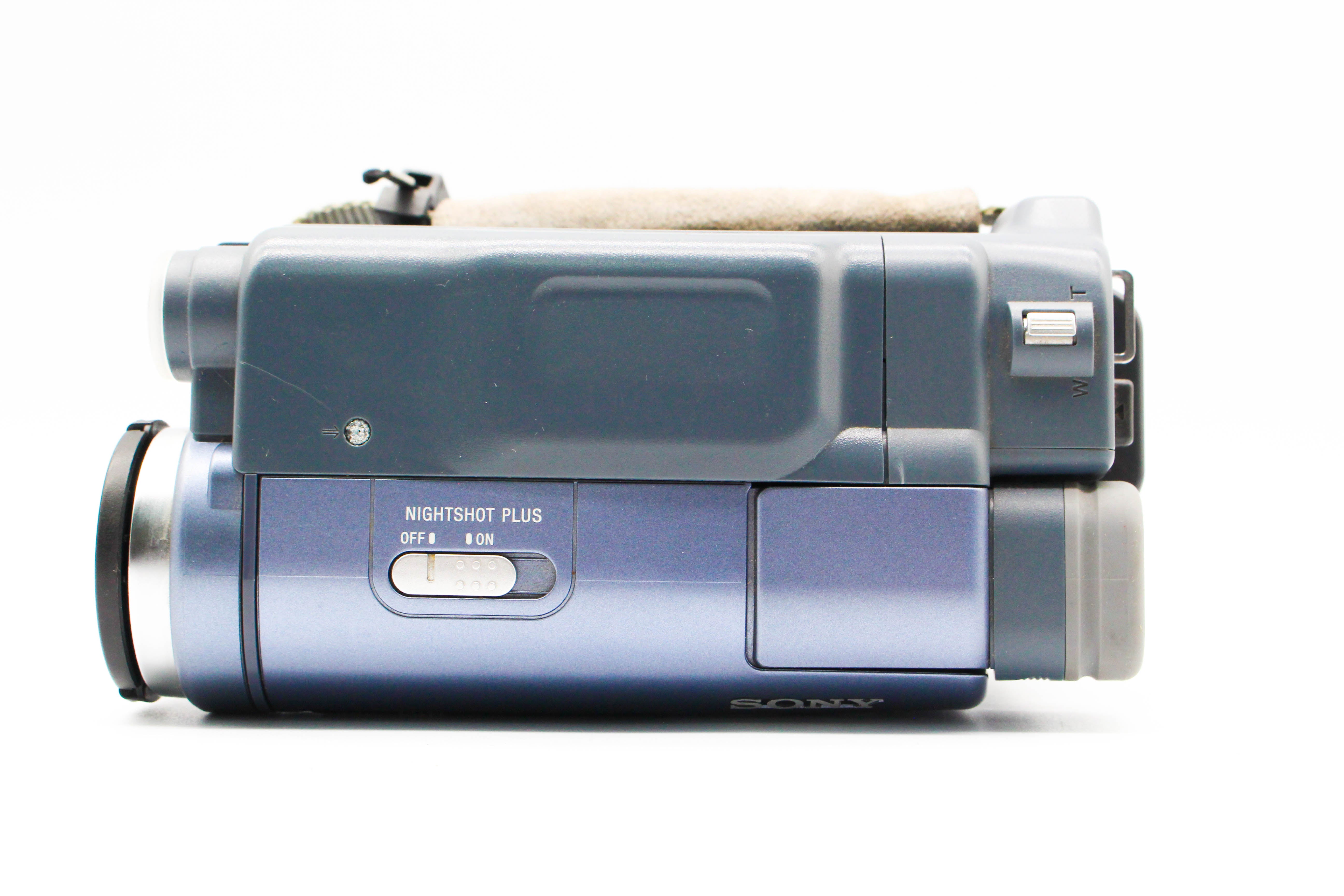 Sony CCD-TRV228E Hi8 Analog Camcorder Handycam Video Camera - Tested Bundle