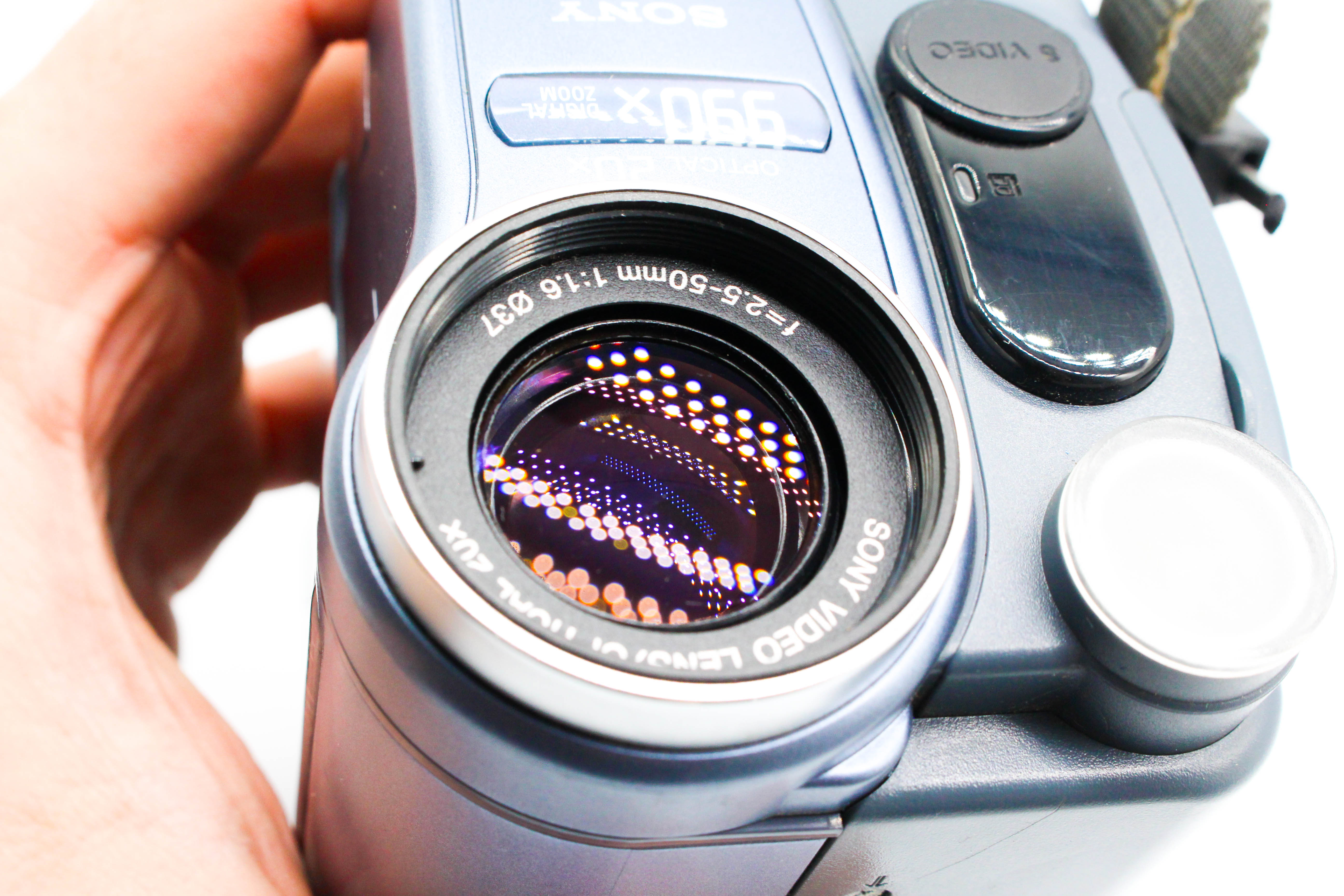 Sony CCD-TRV228E Hi8 Analog Camcorder Handycam Video Camera - Tested Bundle