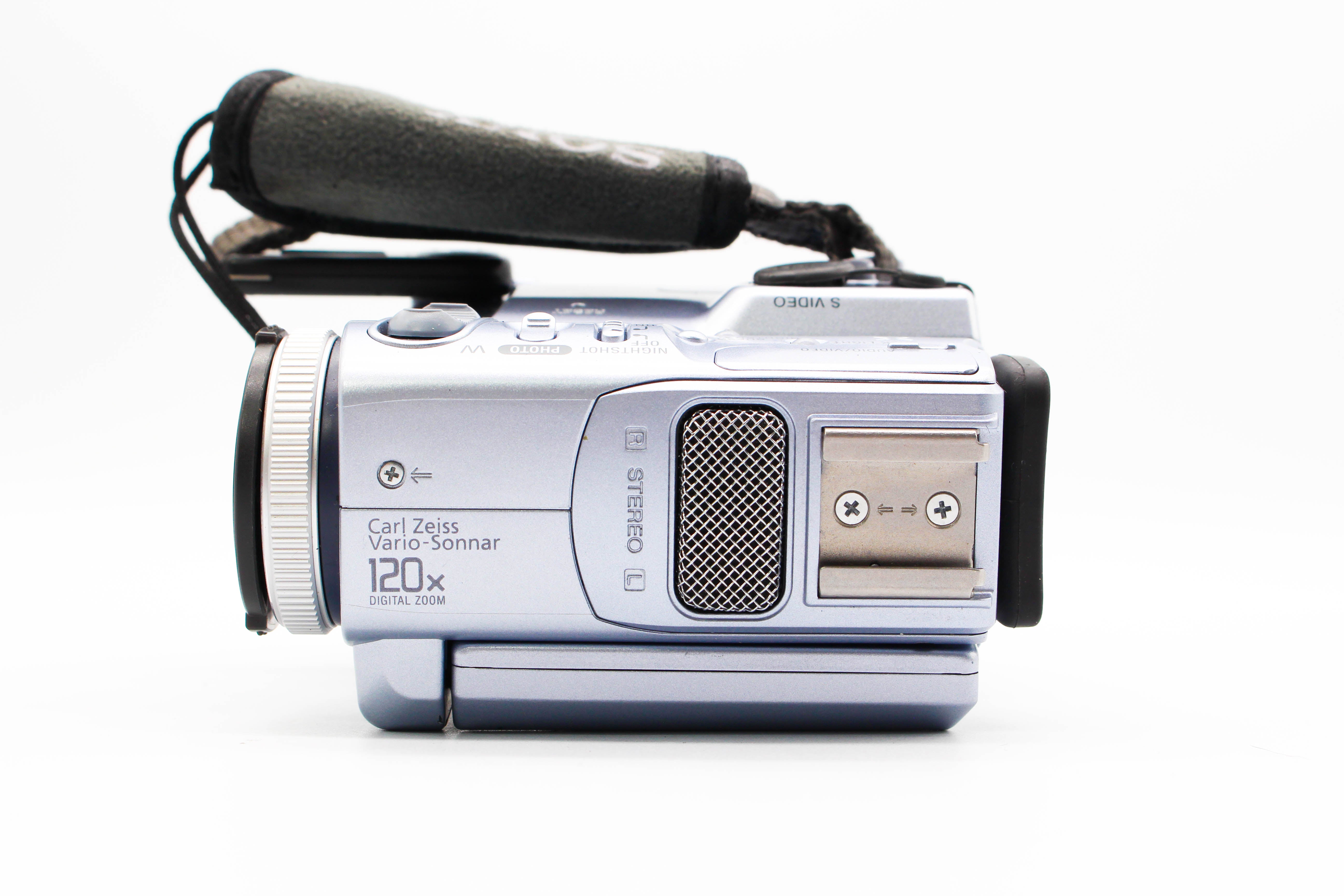 Sony DCR-PC8E MiniDV Tape Digital Video Camera Camcorder - Tested Bundle Good