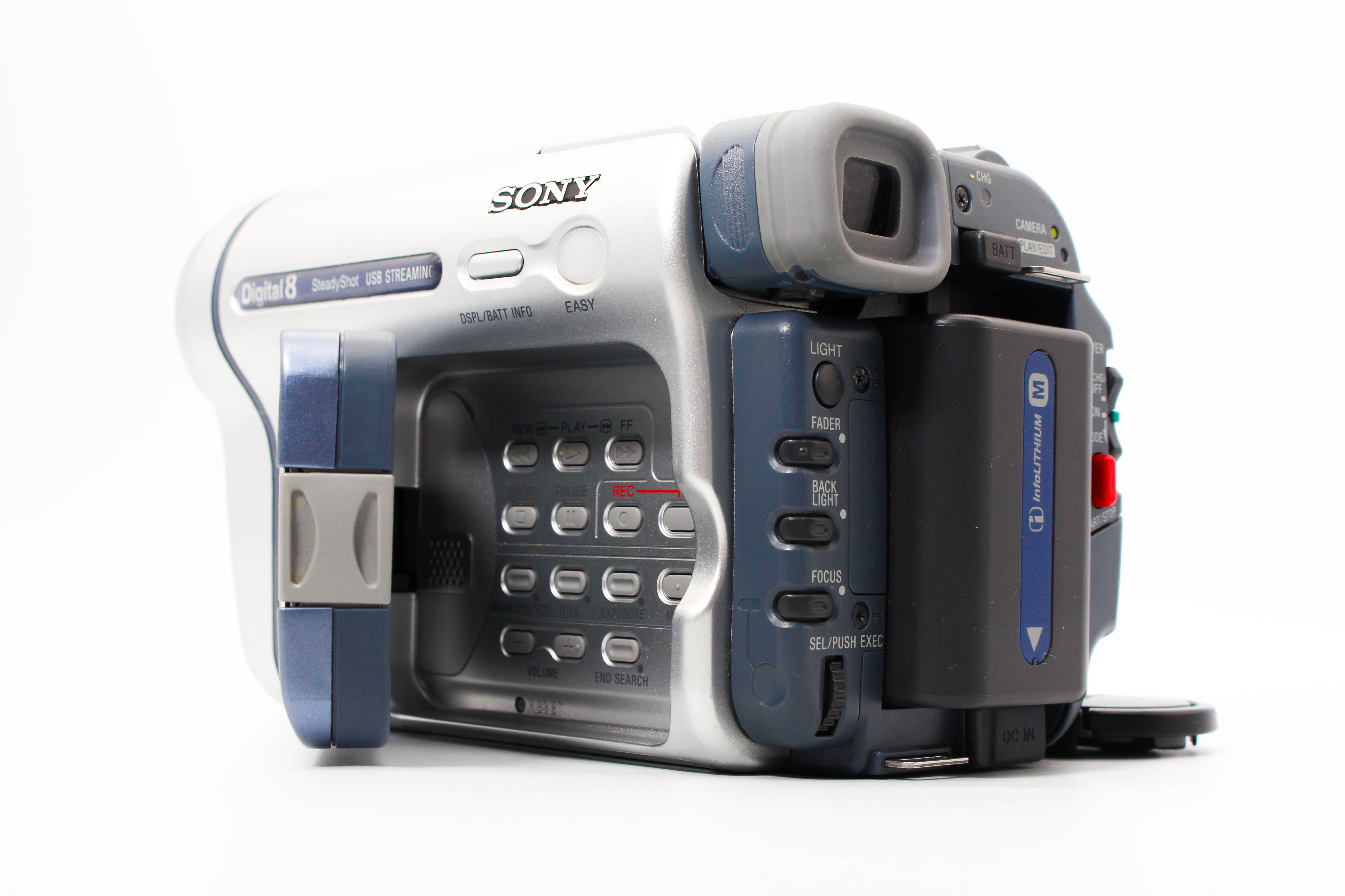 Sony DCR-TRV265E Digital8 Hi8 Video8 Digital Video Handycam Camera Camcorder - Tested Bundle Excellent