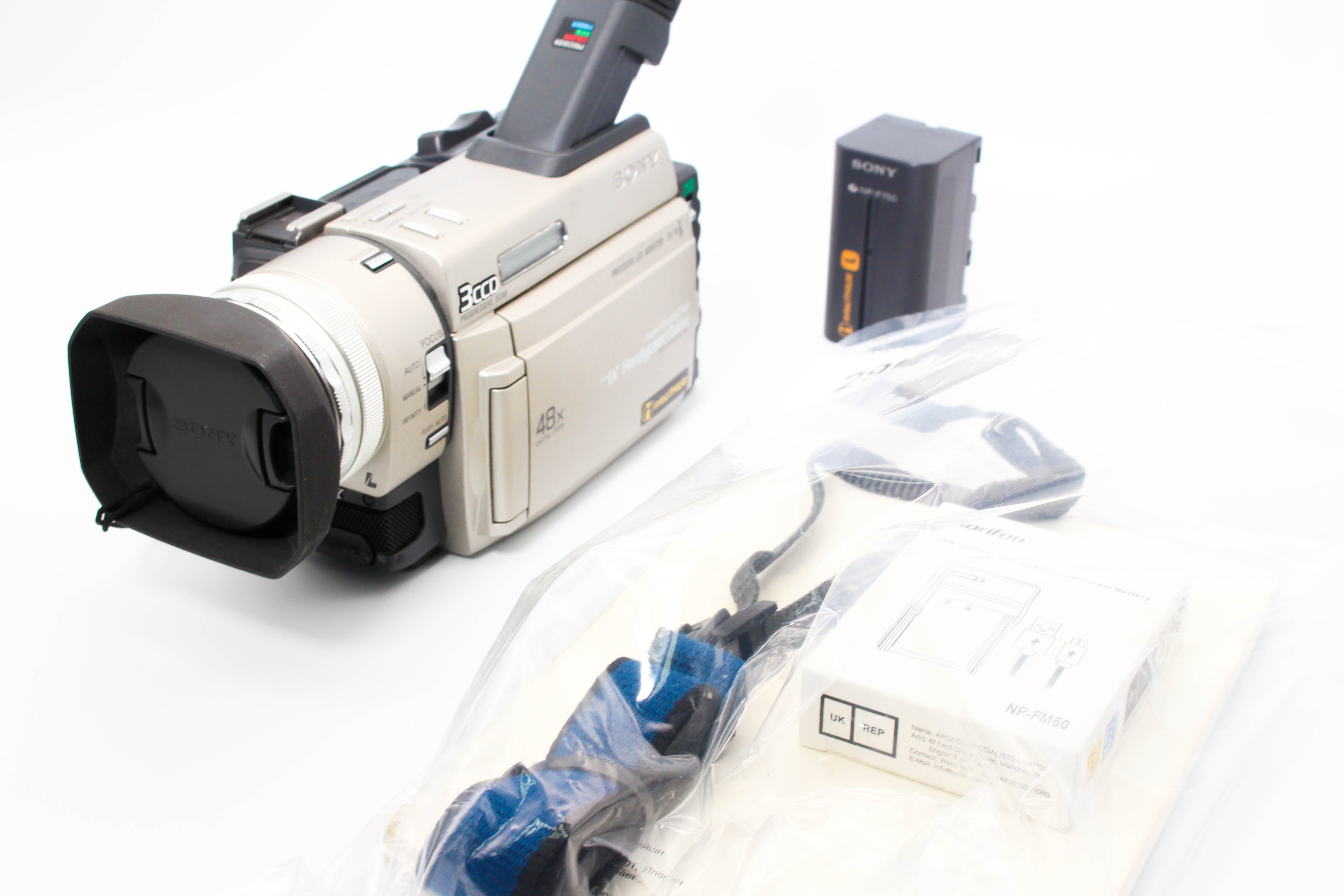 Sony DCR-TRV900E MiniDV Digital Handycam Video Camera Camcorder - Tested Bundle Excellent