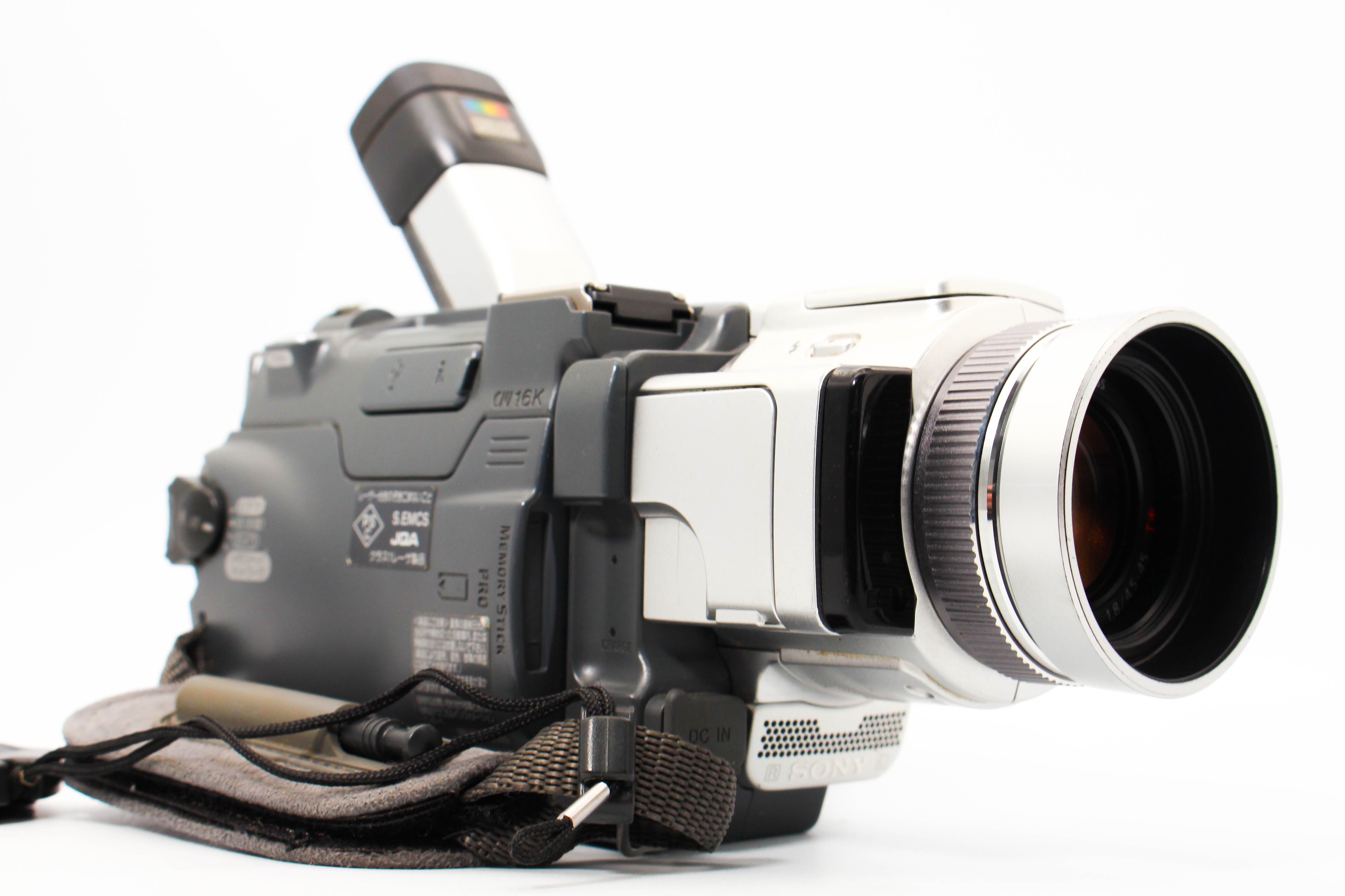 Sony DCR-TRV70 NTSC MiniDV Handycam Camcorder Digital Video Camera (Read) - Tested Bundle