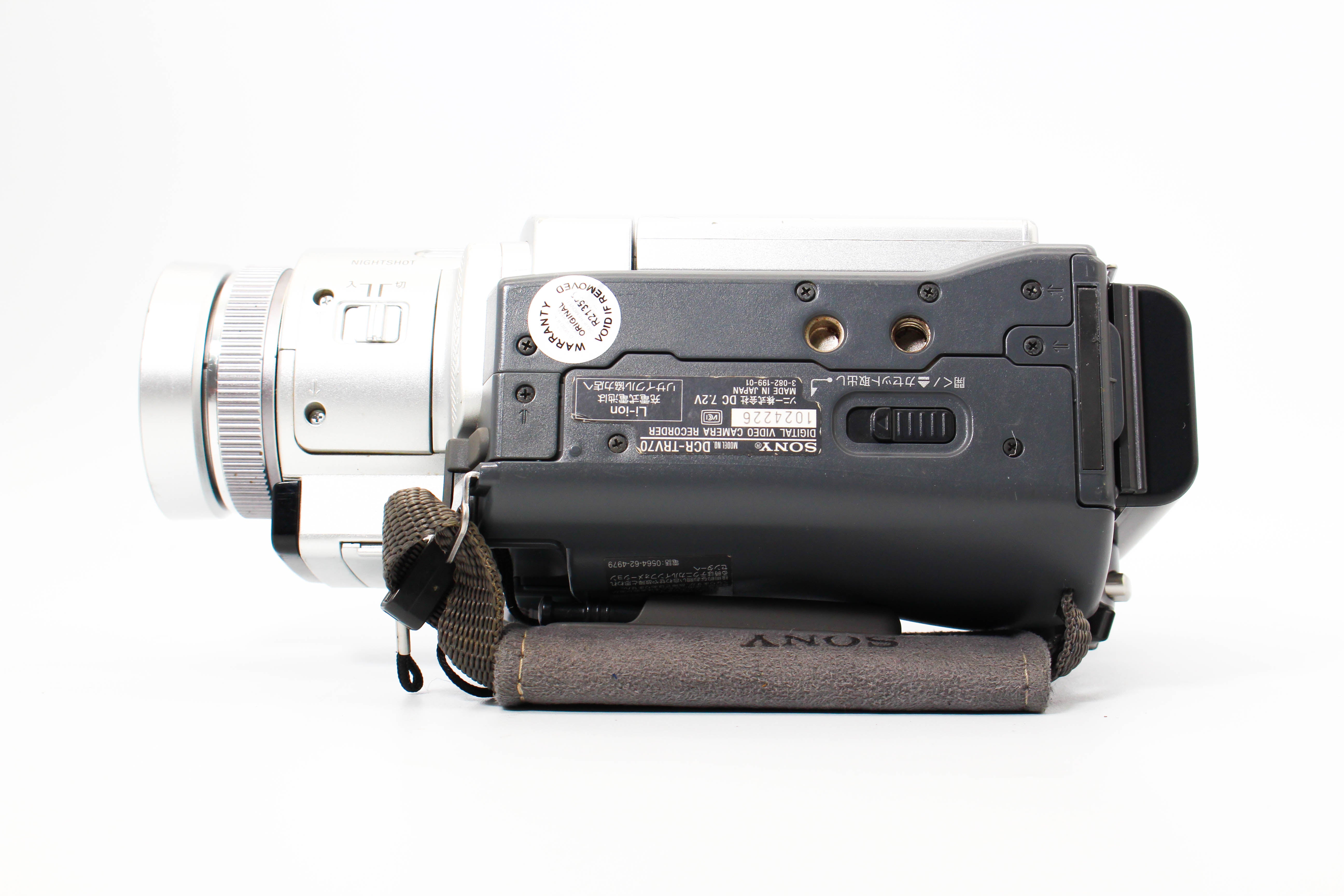 Sony DCR-TRV70 NTSC MiniDV Handycam Camcorder Digital Video Camera (Read) - Tested Bundle