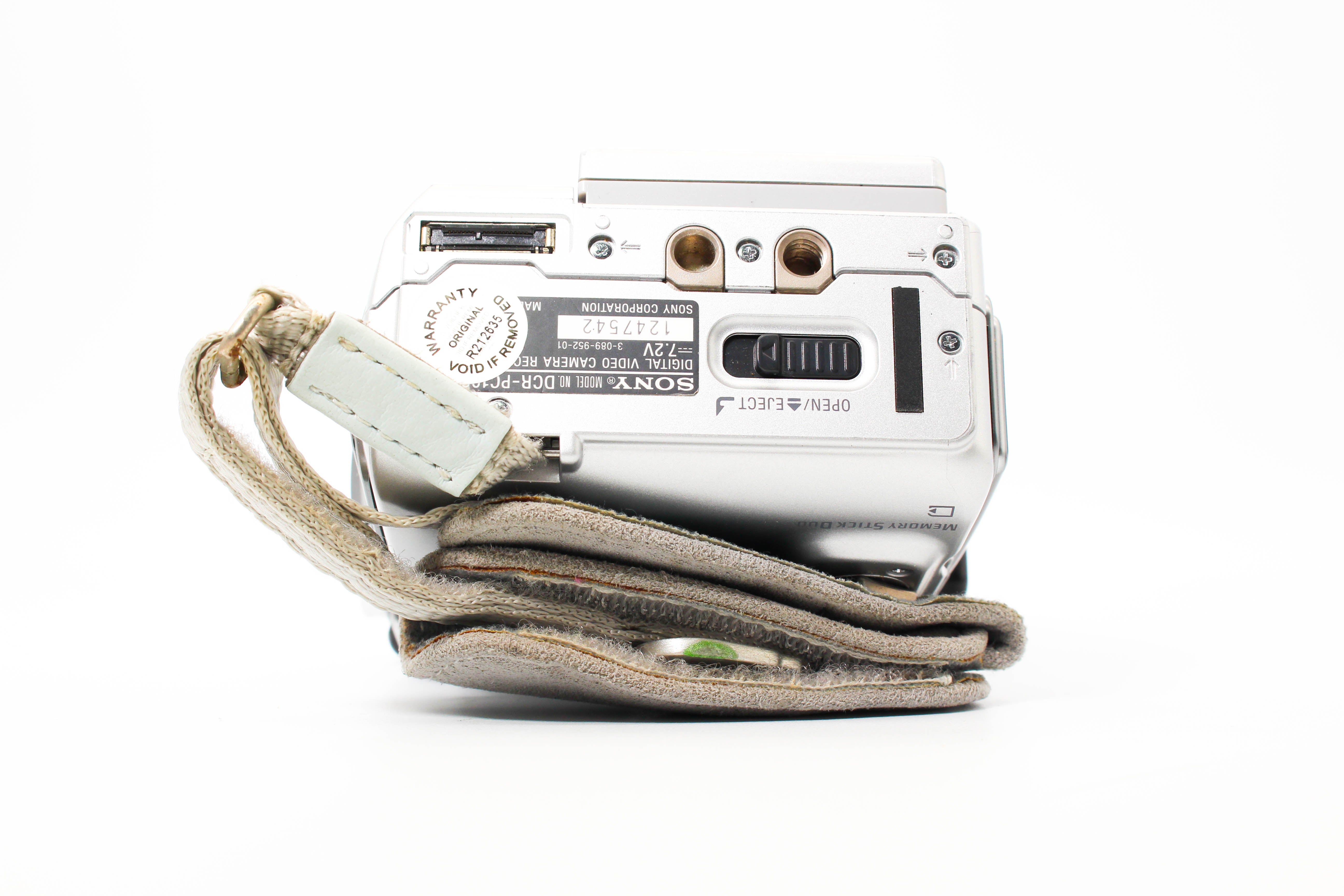 Sony DCR-PC109E MiniDV Digital Tape Video Camera Camcorder