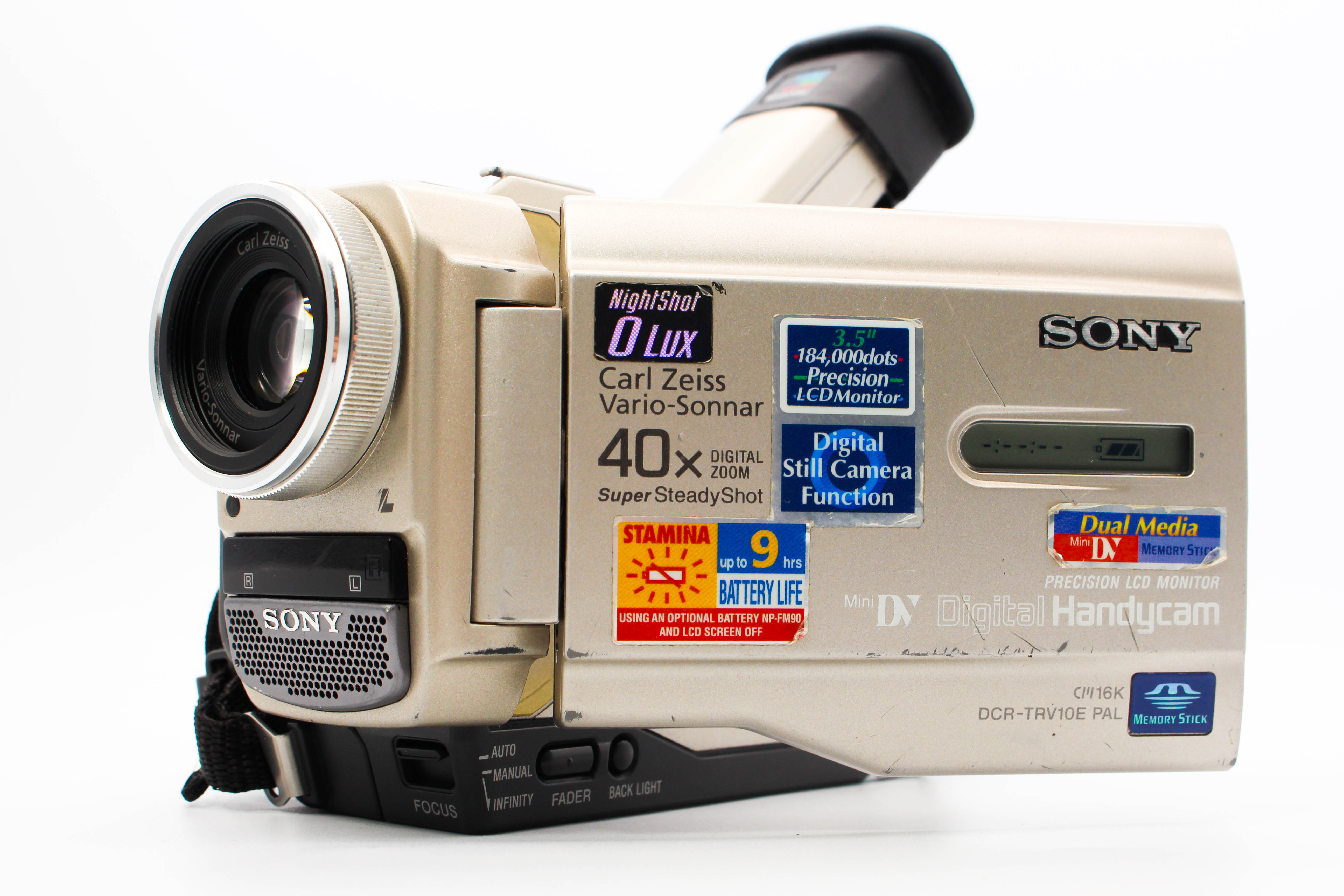 Sony DCR-TRV10E MiniDV Handycam Digital Video Camcorder Camcorder - Tested Bundle Excellent