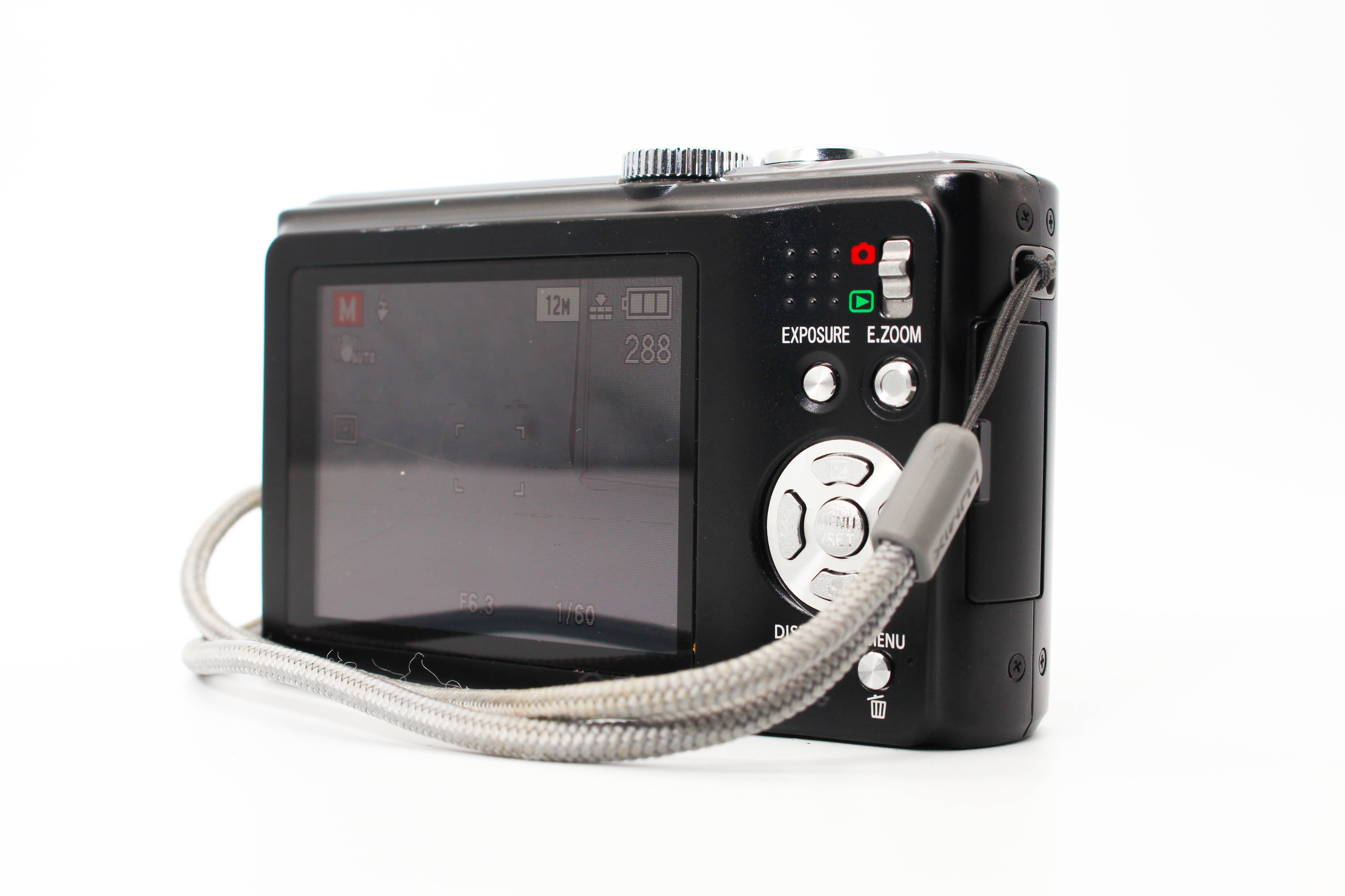 Panasonic Lumix DMC-TZ8 Compact Digital Photo Camera Digicam (Read) - Tested Bundle