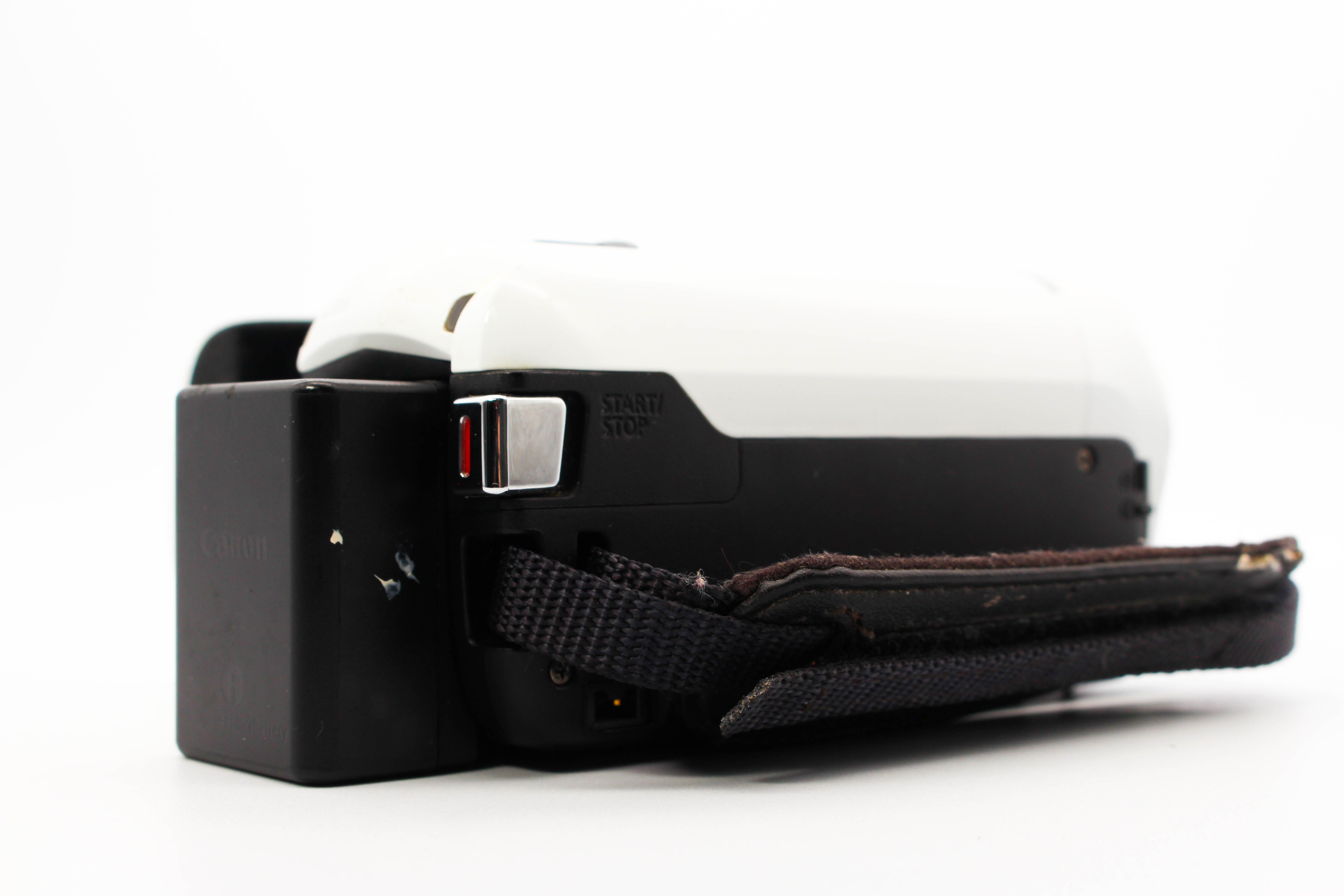 Canon Legria HF R606 HD Digital Video Camera Camcorder