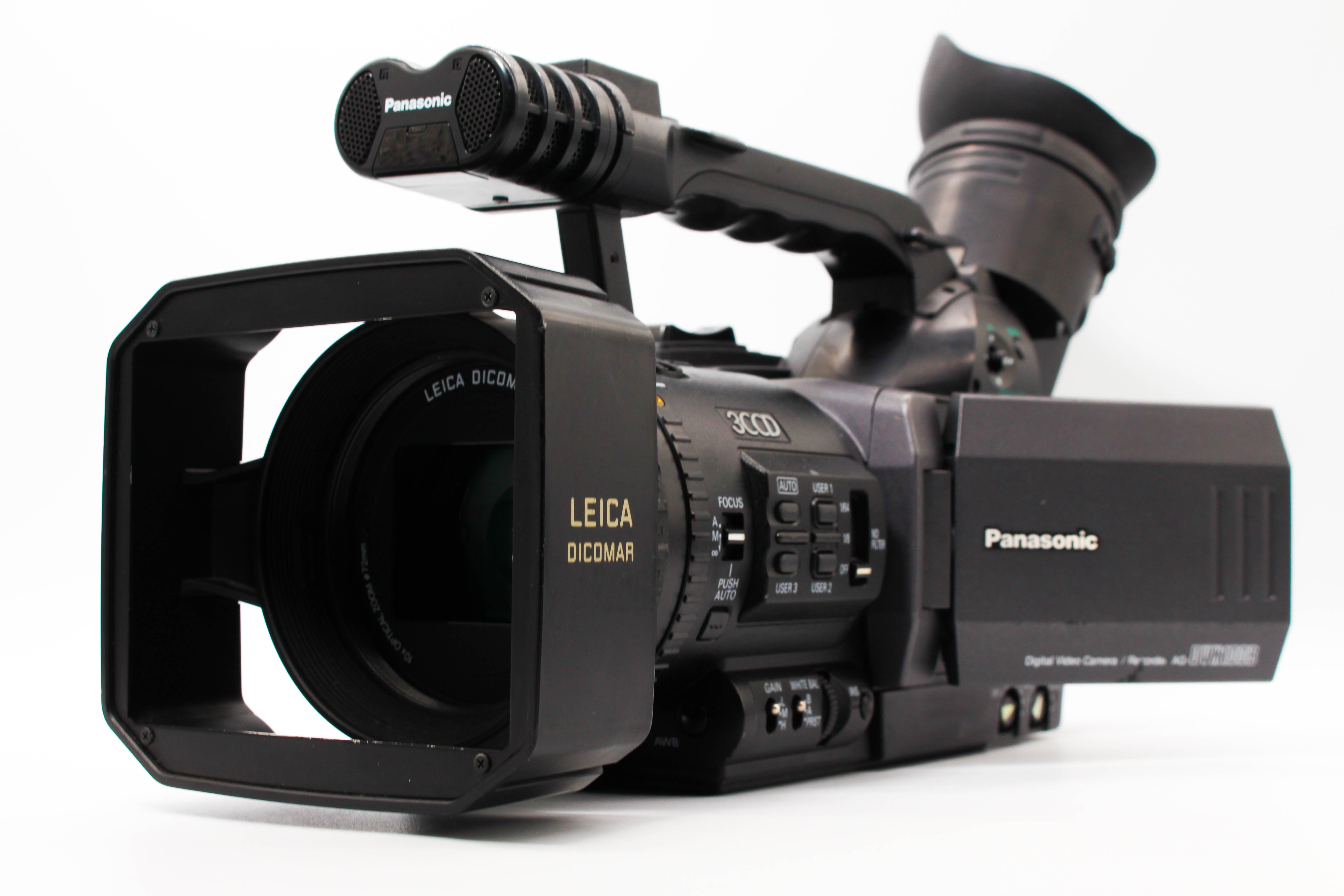 Panasonic AG-DVX100BE MiniDV Digital Video Camera Camcorder (Read) - Tested Bundle