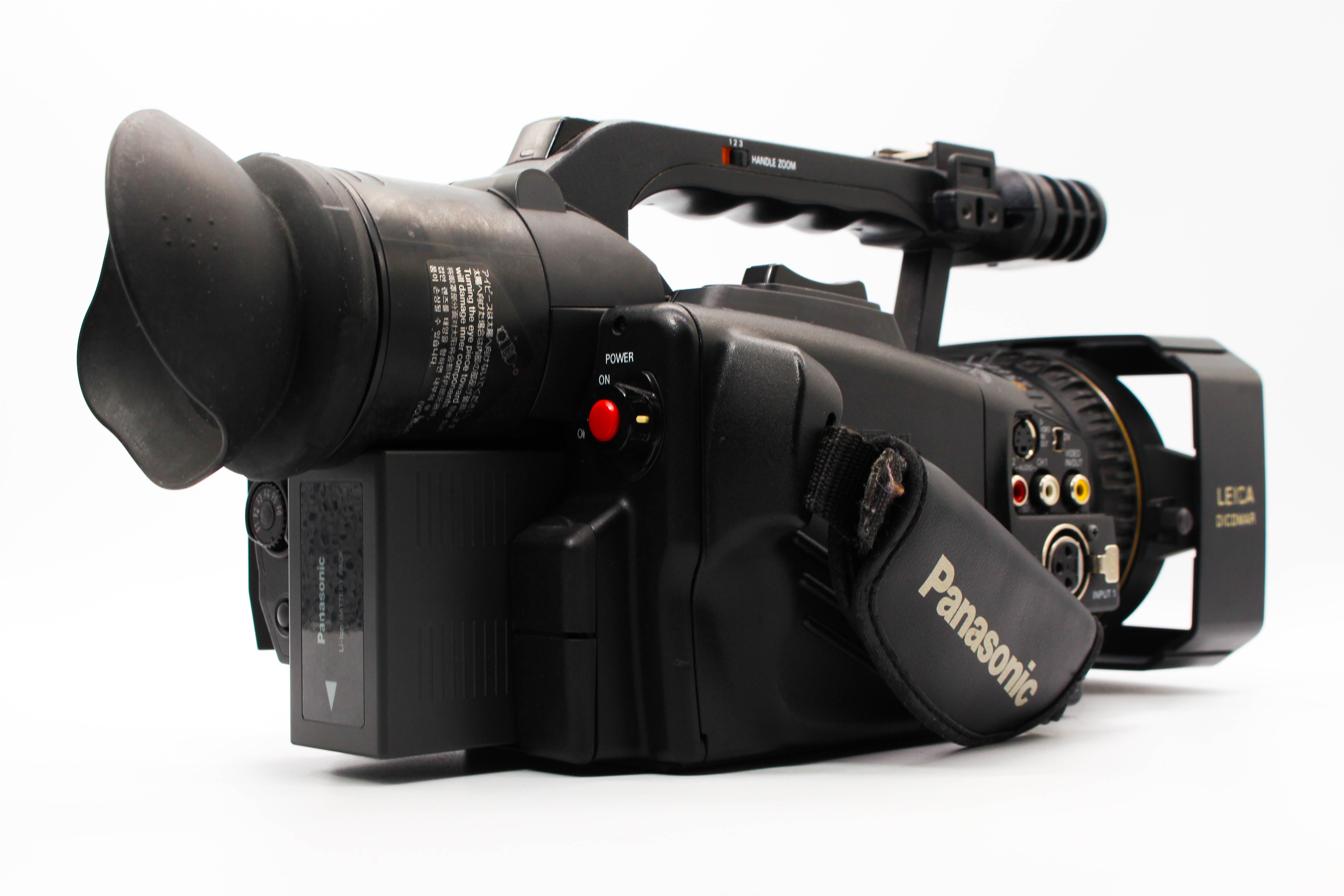 Panasonic AG-DVX100BE MiniDV Digital Video Camera Camcorder (Read) - Tested Bundle