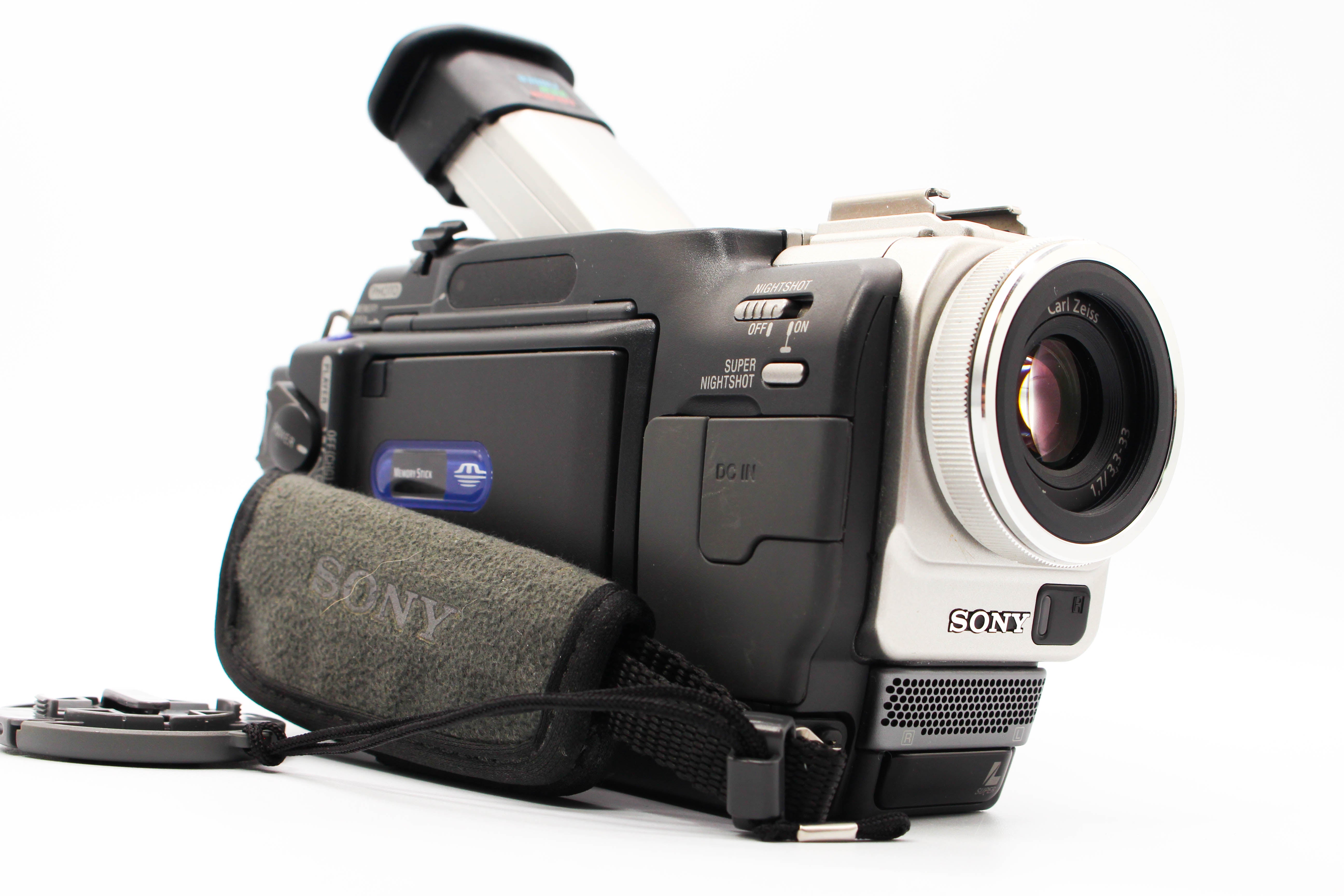 Sony DCR-TRV11E MiniDV Handheld Digital Video Camera Camcorder - Tested Bundle Excellent