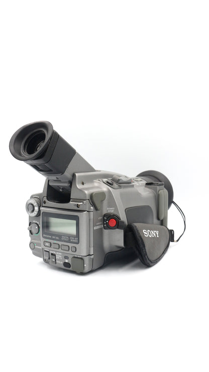 Sony DCR-VX700E MiniDV Video Camcorder