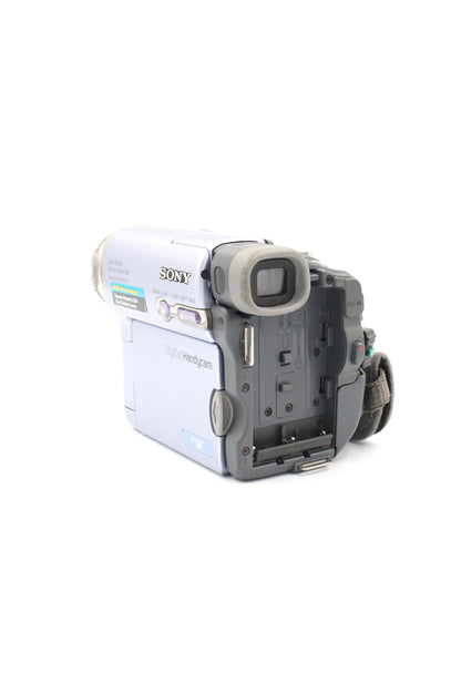 Sony DCR-TRV14E MiniDV Video Camcorder