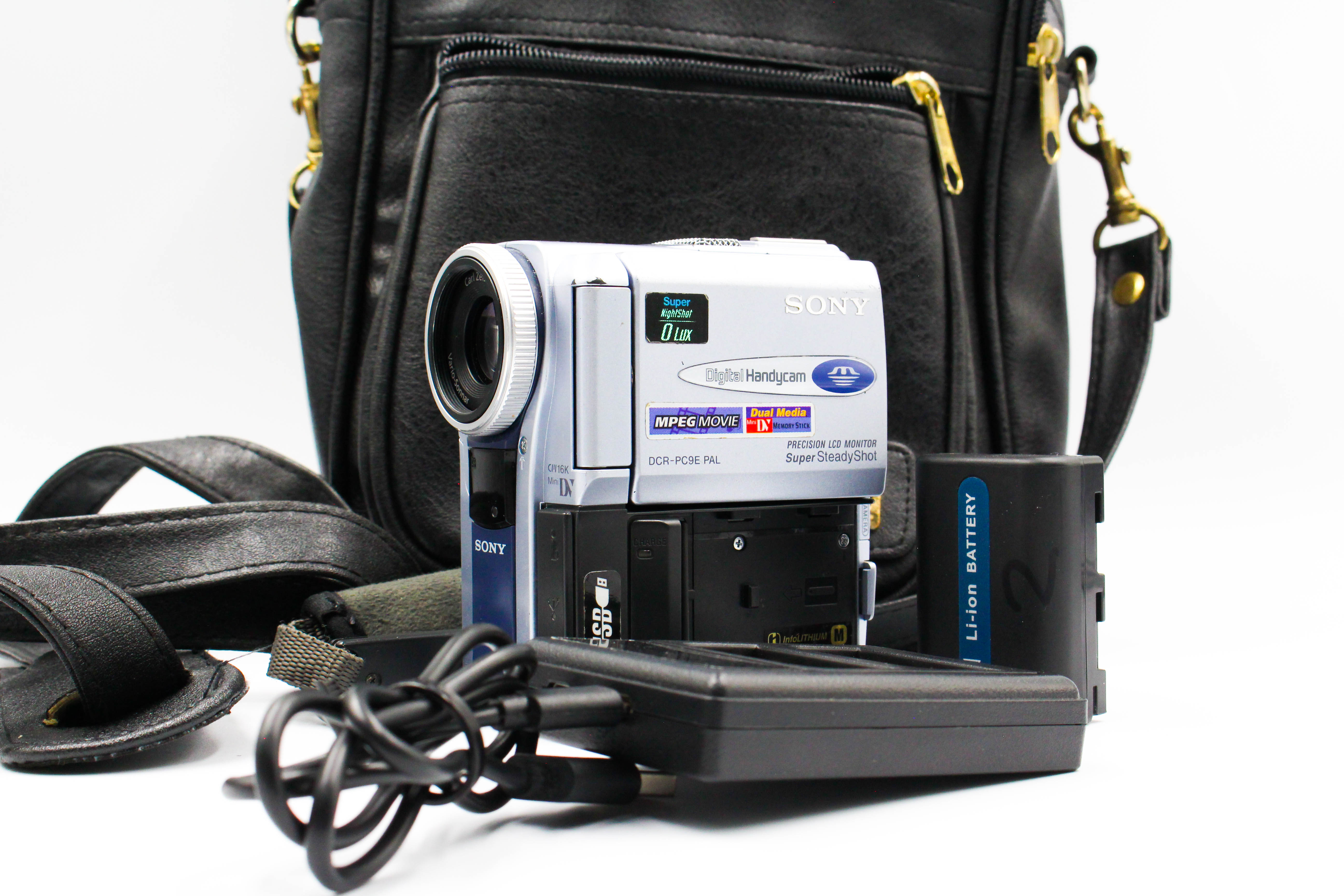 Sony DCR-PC9E MiniDV Tape Digital Video Camcorder Camera